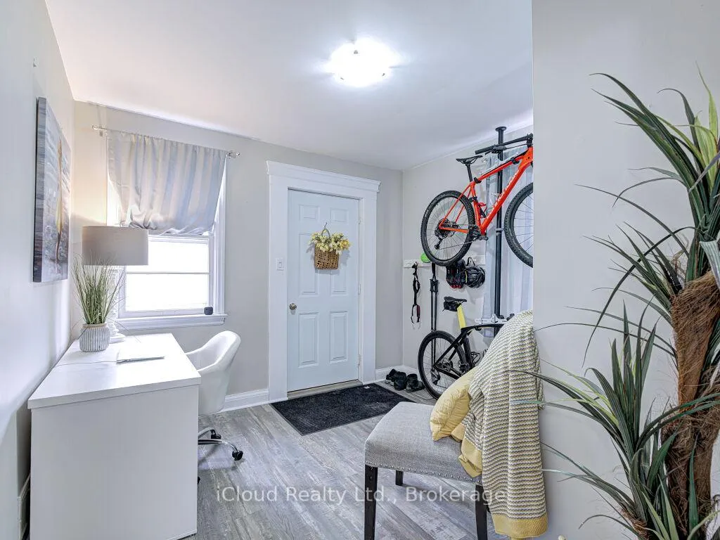Photo 20 of 458 Upper Wellington Street, Hamilton, Centremount — HOMEH