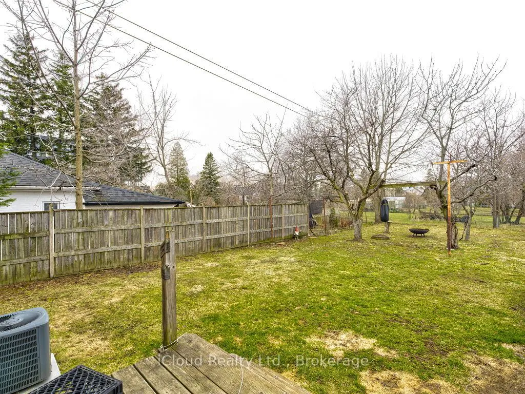 Photo 45 of 458 Upper Wellington Street, Hamilton, Centremount — HOMEH