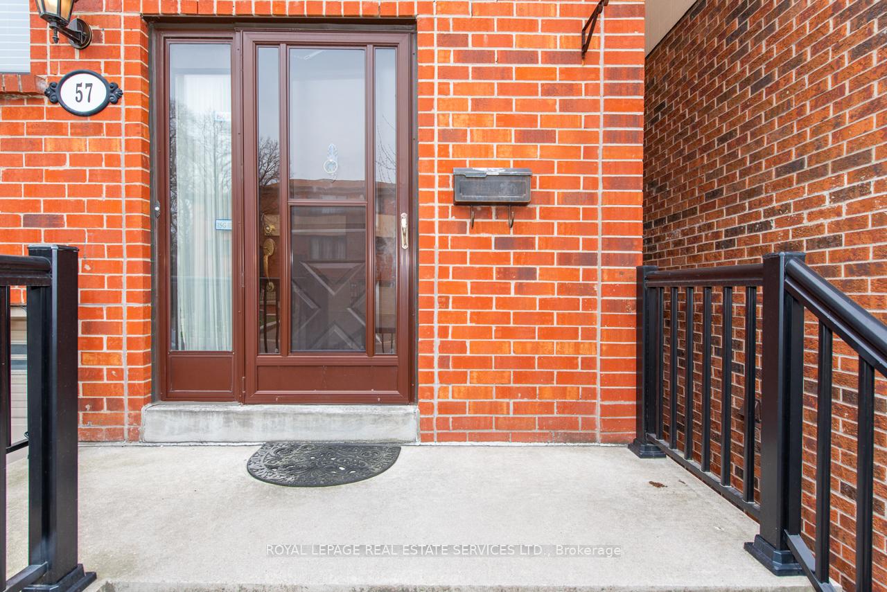 Photo 3 of Unit 43, 57 Maple Branch Path, Etobicoke, Kingsview Village-The Westway — HOMEH
