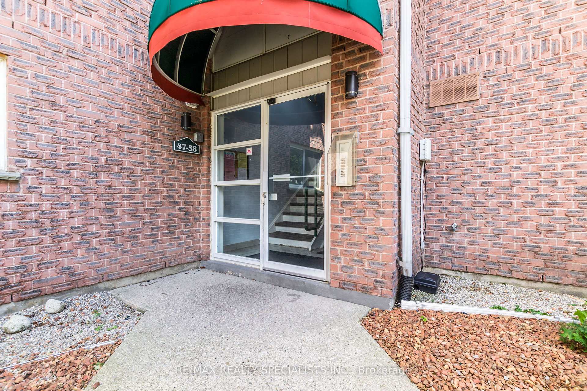 Photo 1 of Unit 52, 3085 Kingsway Drive, Kitchener, Vanier - Kitchener — HOMEH