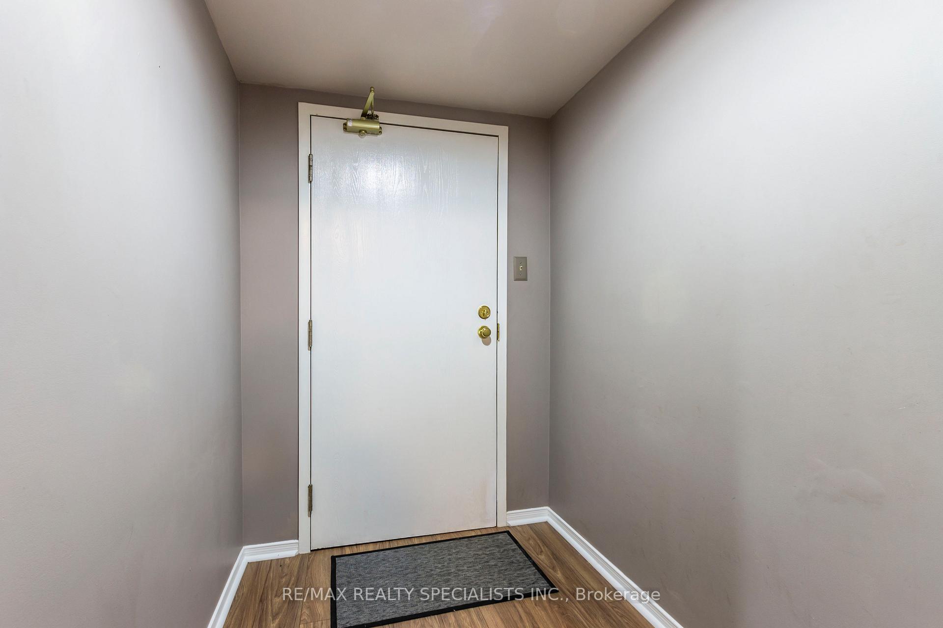 Photo 5 of Unit 52, 3085 Kingsway Drive, Kitchener, Vanier - Kitchener — HOMEH