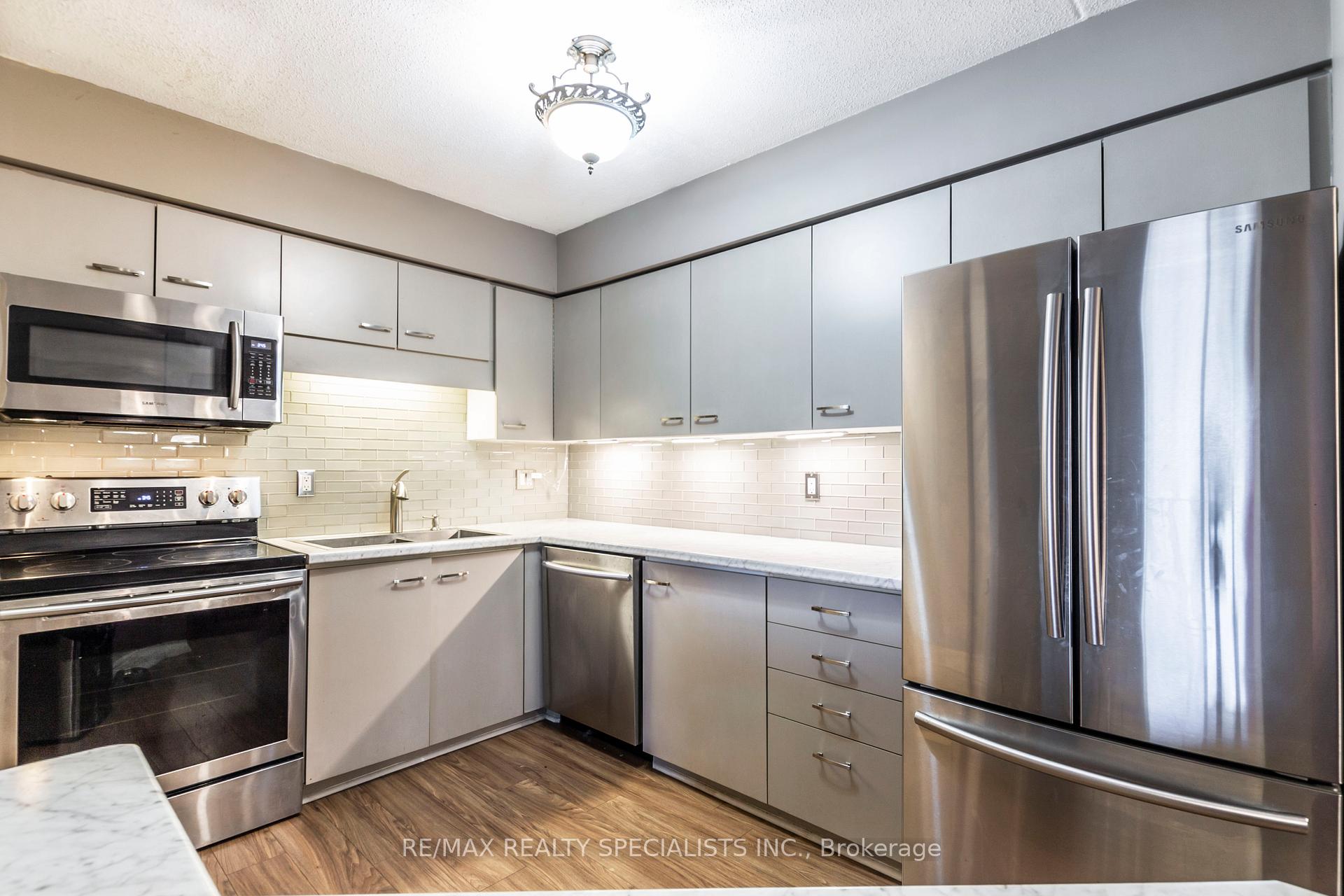 Photo 9 of Unit 52, 3085 Kingsway Drive, Kitchener, Vanier - Kitchener — HOMEH