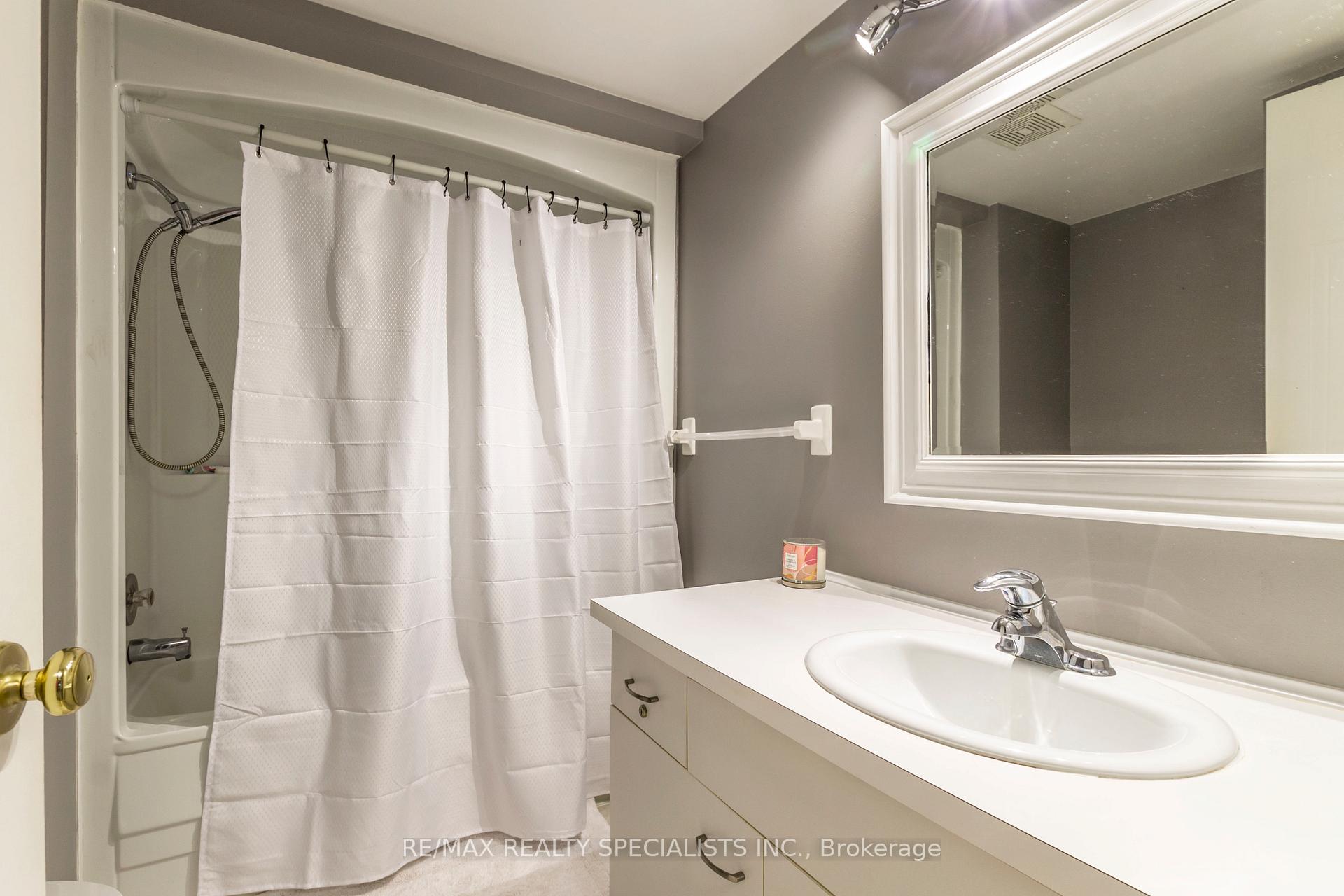 Photo 15 of Unit 52, 3085 Kingsway Drive, Kitchener, Vanier - Kitchener — HOMEH