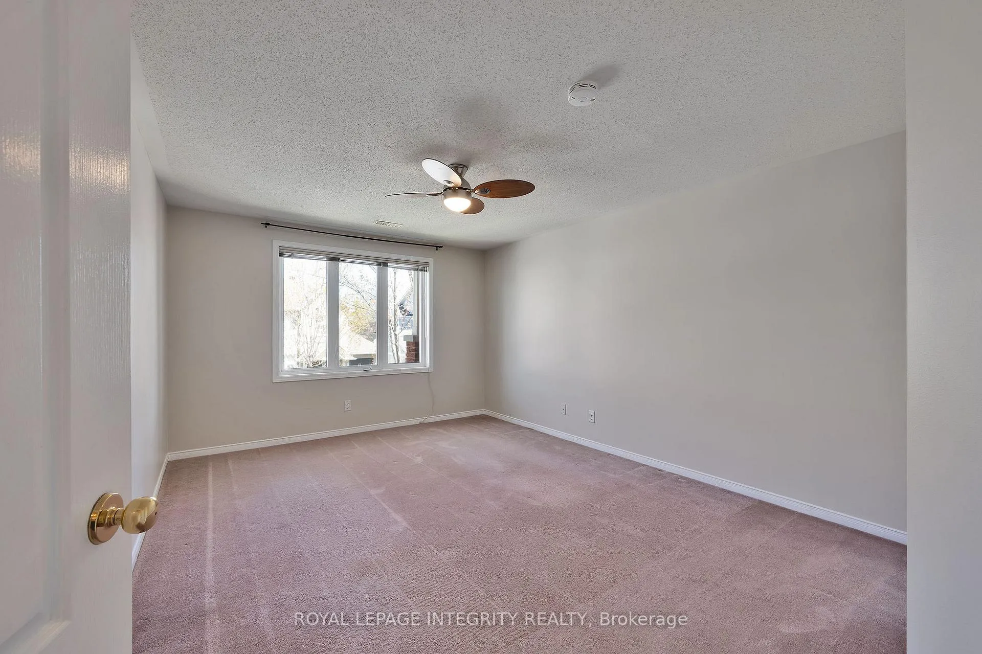 Photo 21 of Unit B, 10 Daybreak Street, Ottawa, Barrhaven East — HOMEH