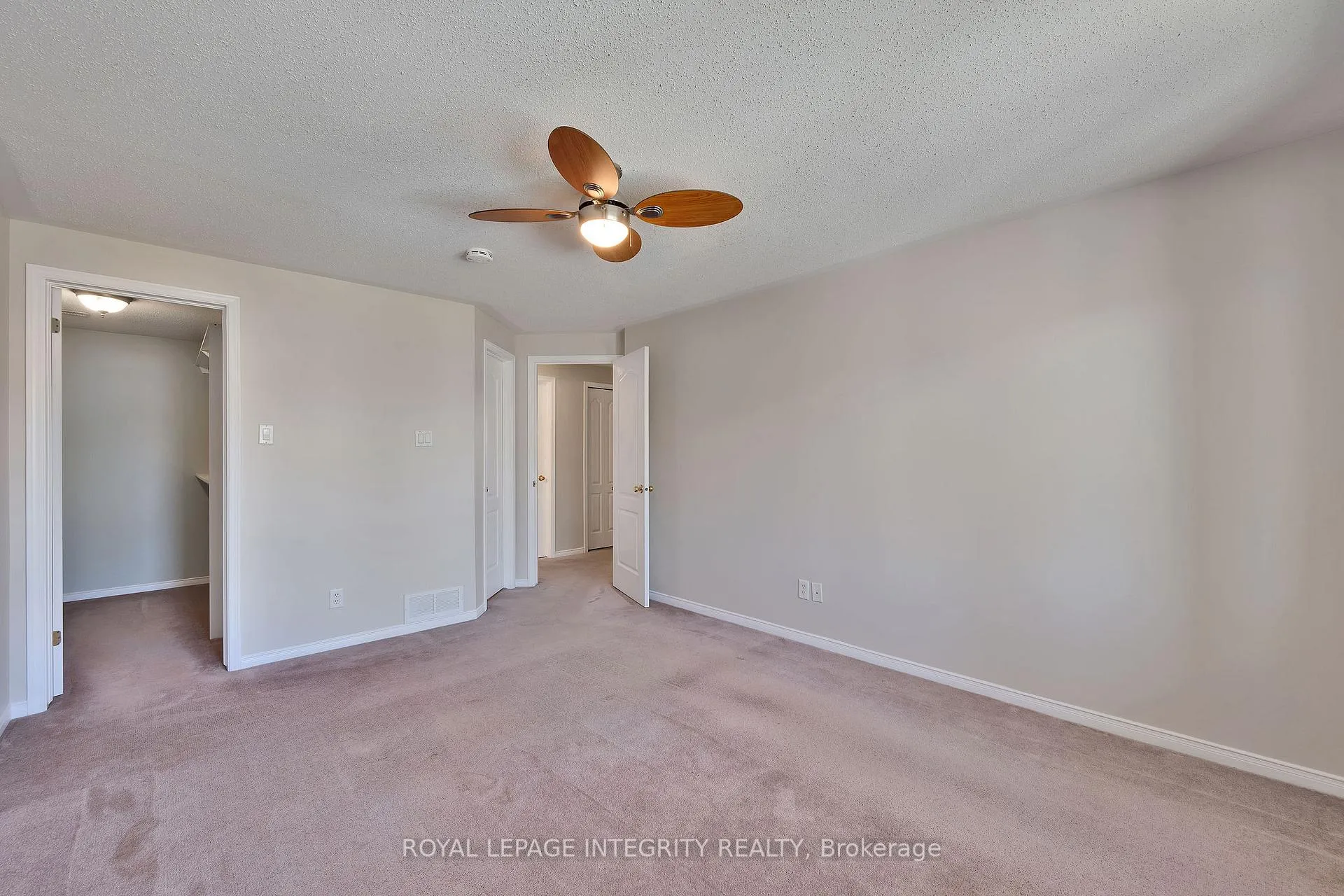 Photo 22 of Unit B, 10 Daybreak Street, Ottawa, Barrhaven East — HOMEH