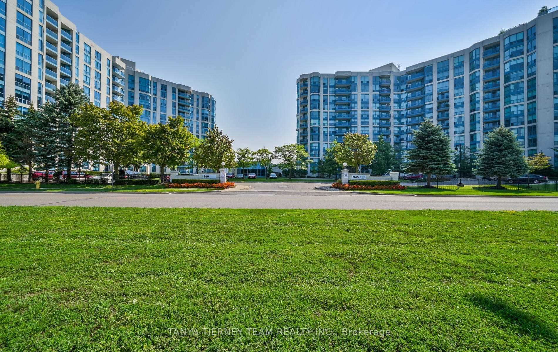 Photo 3 of Unit 805, 360 Watson Street, Whitby, Port Whitby — HOMEH