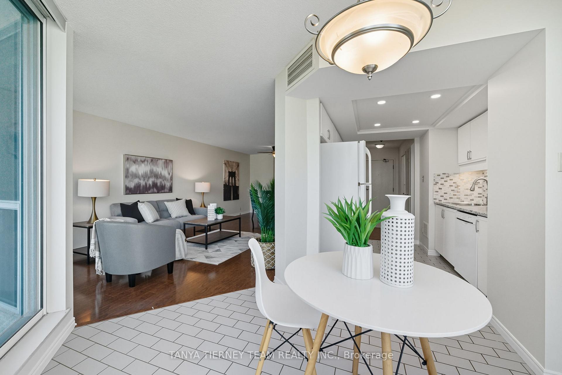 Photo 15 of Unit 805, 360 Watson Street, Whitby, Port Whitby — HOMEH