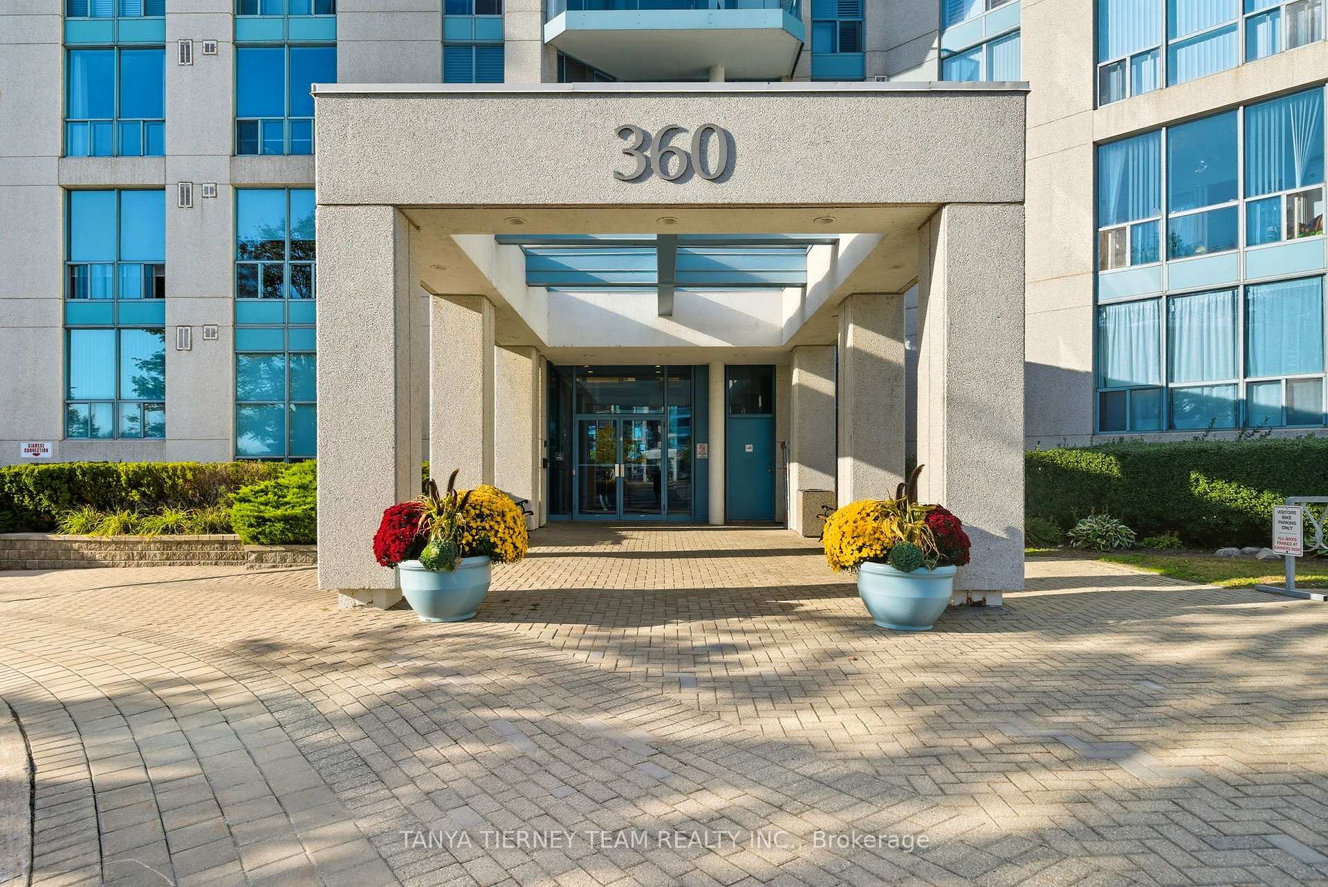 Photo 25 of Unit 805, 360 Watson Street, Whitby, Port Whitby — HOMEH