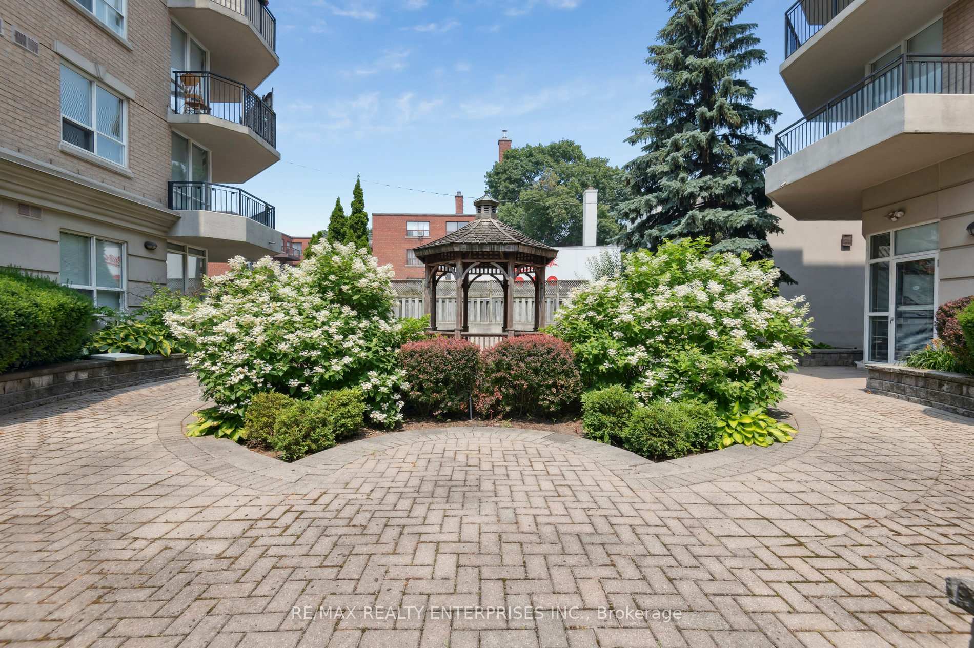 Photo 33 of Unit 404, 3130 Yonge Street, Toronto, Lawrence Park North — HOMEH
