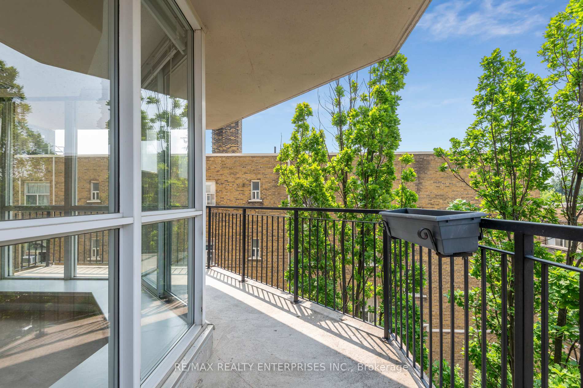 Photo 39 of Unit 404, 3130 Yonge Street, Toronto, Lawrence Park North — HOMEH