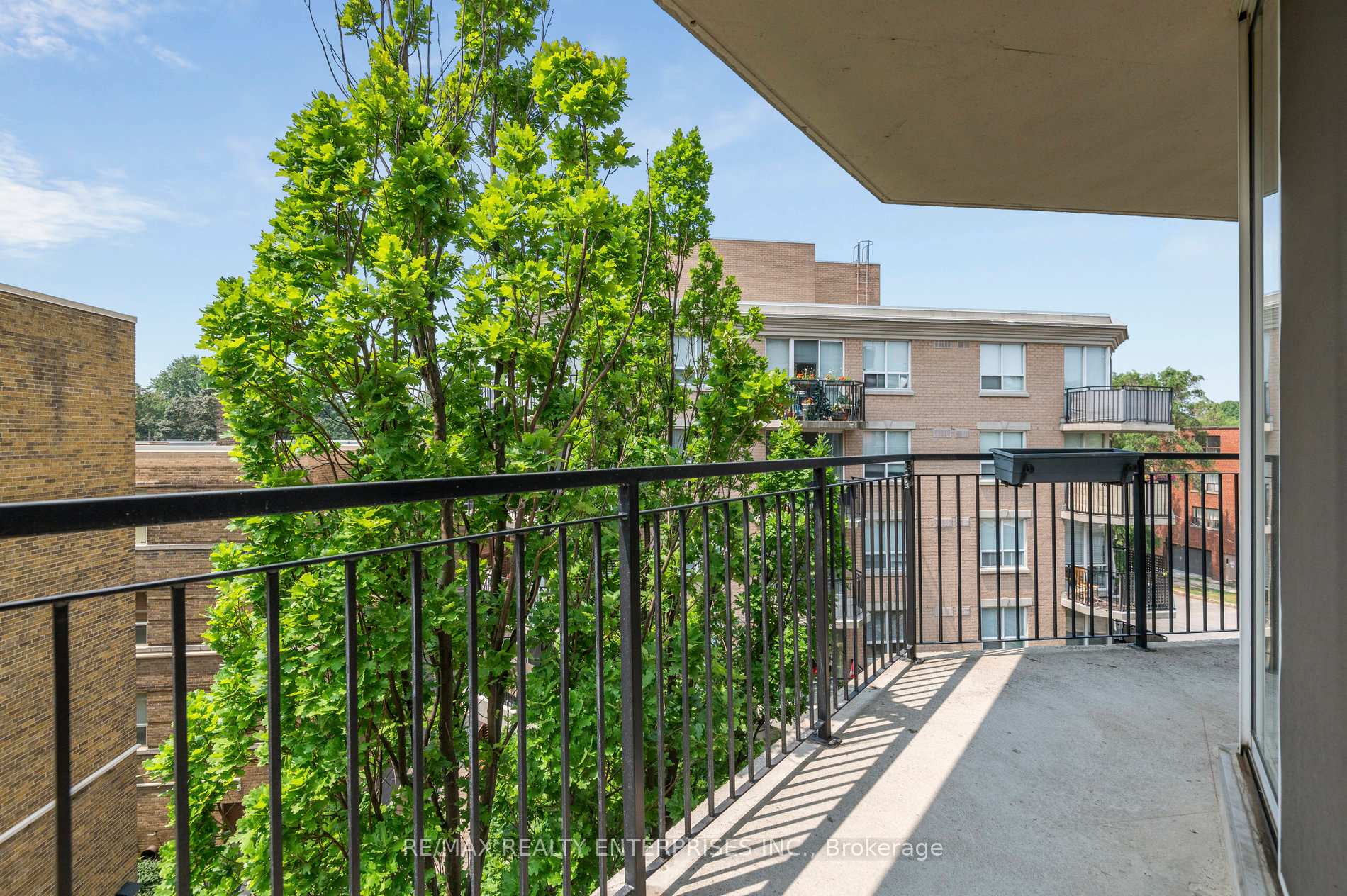 Photo 40 of Unit 404, 3130 Yonge Street, Toronto, Lawrence Park North — HOMEH