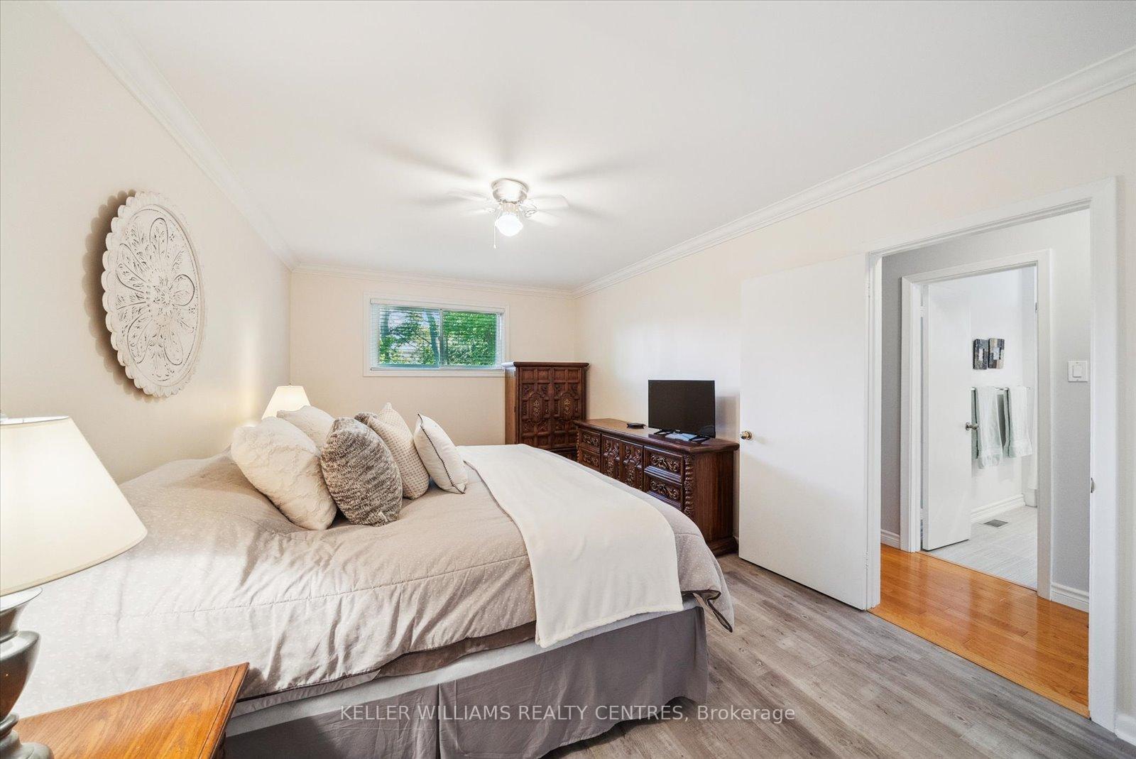 Photo 20 of 107 Aurora Heights Drive, Aurora, Aurora Heights — HOMEH