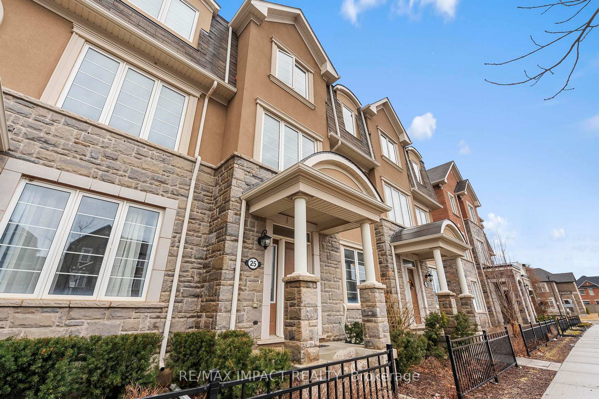 Photo 1 of Unit 25, 1222 Rose Way, Milton, Cobban — HOMEH