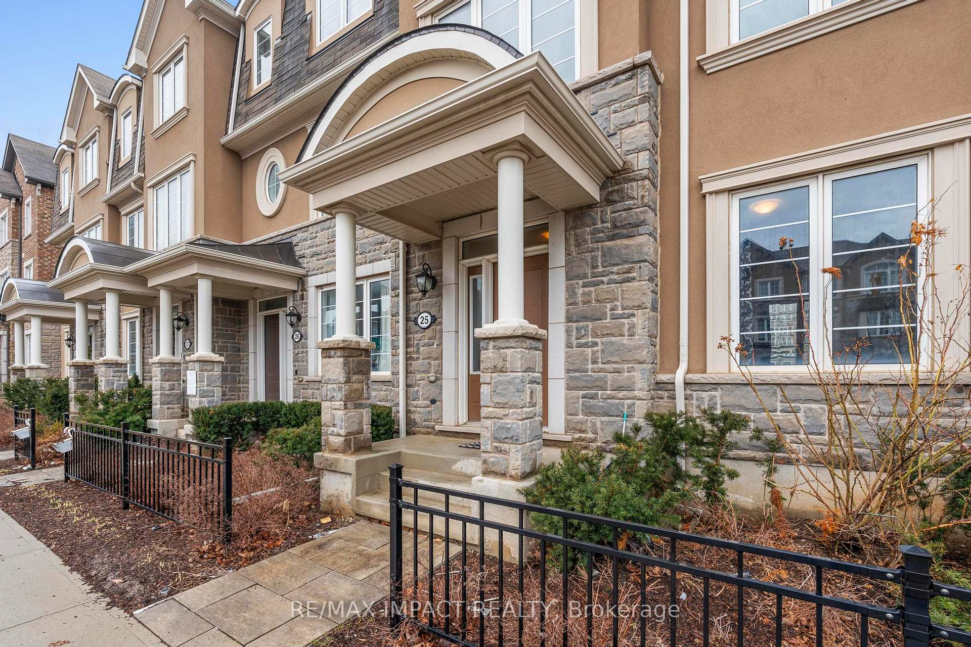 Photo 3 of Unit 25, 1222 Rose Way, Milton, Cobban — HOMEH