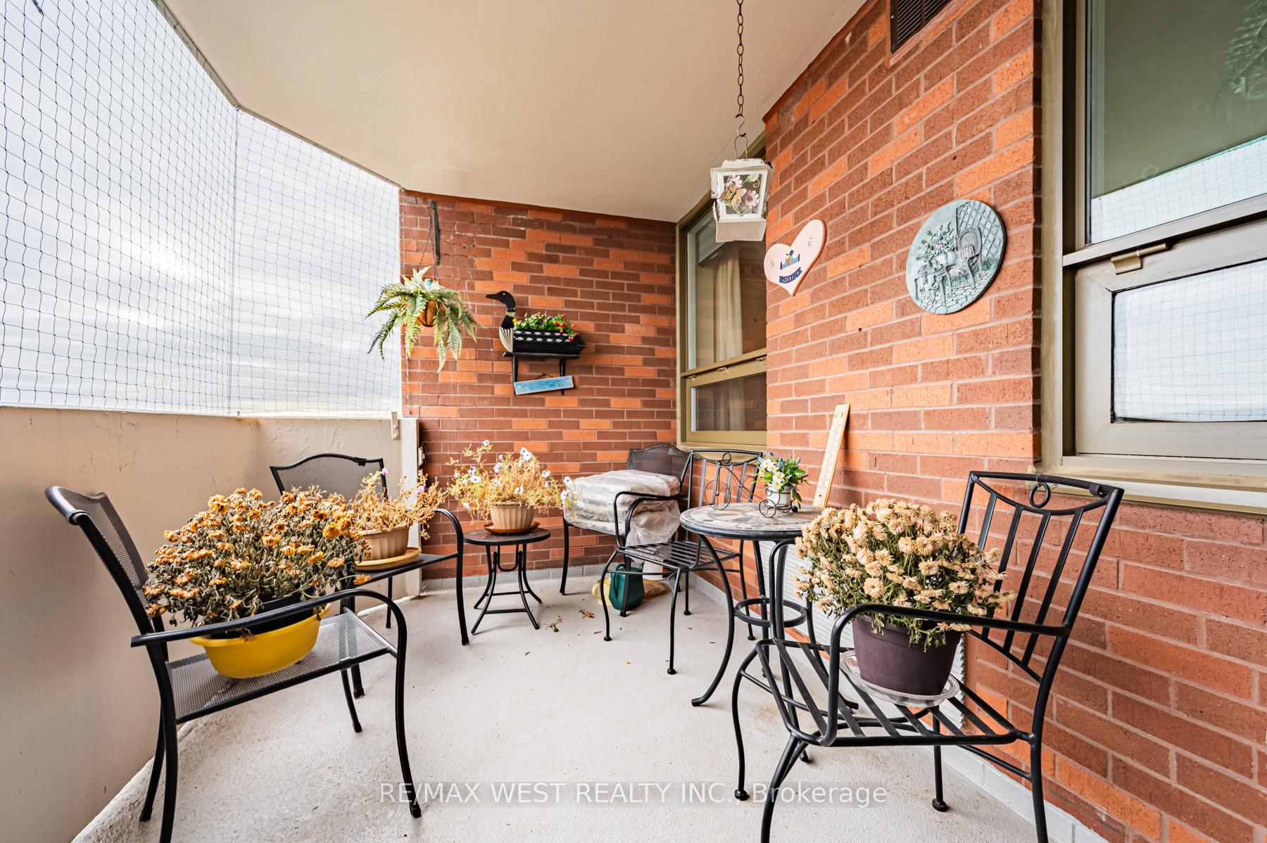 Photo 9 of Unit 1209, 121 Ling Road, Scarborough, West Hill — HOMEH