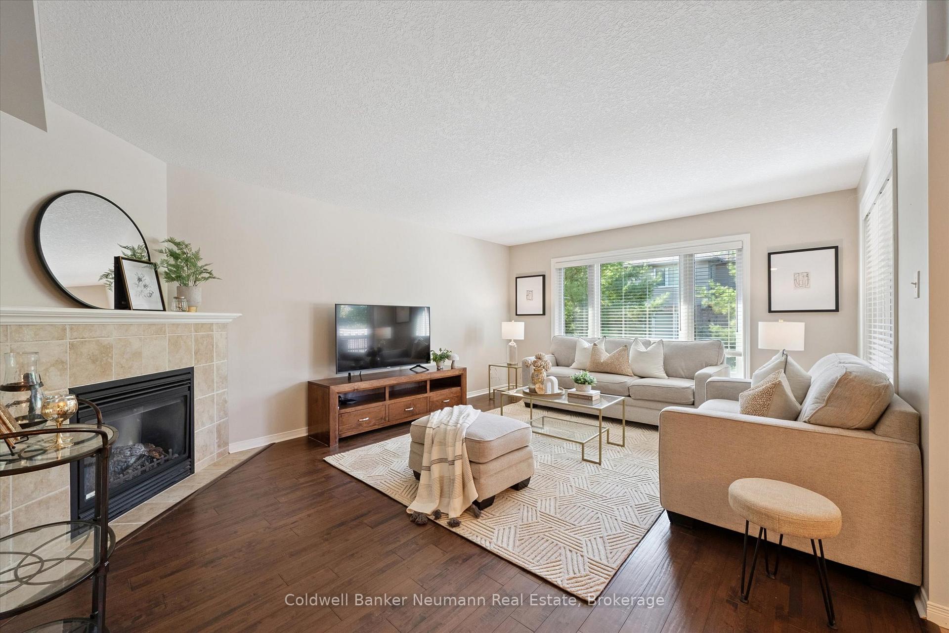 Photo 8 of Unit 5, 255 Summerfield Drive, Guelph, Pineridge/Westminster Woods — HOMEH