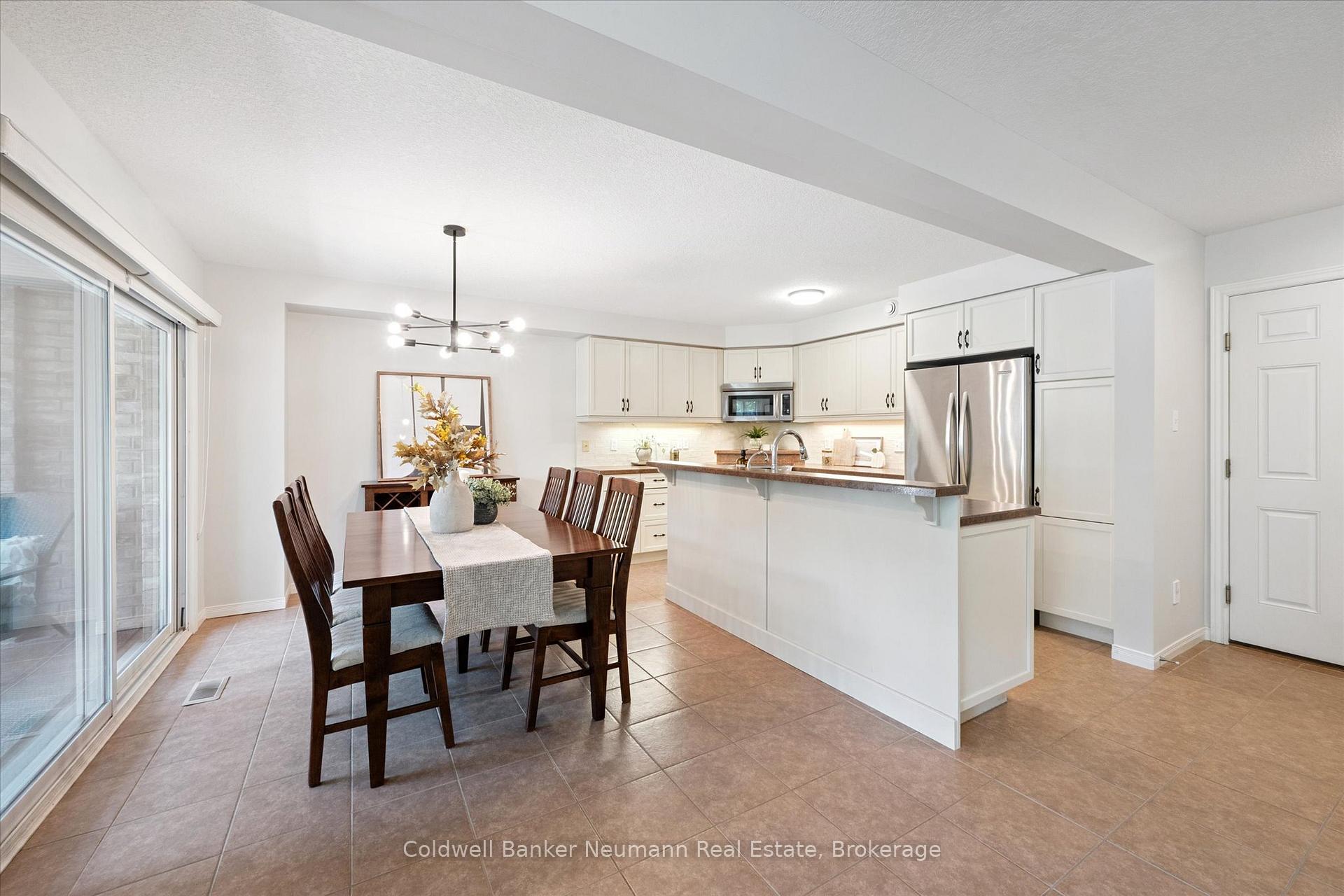 Photo 11 of Unit 5, 255 Summerfield Drive, Guelph, Pineridge/Westminster Woods — HOMEH