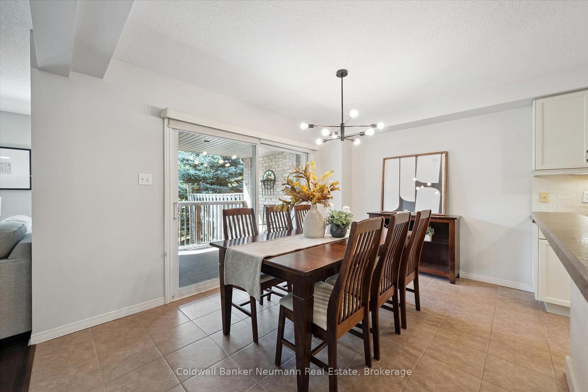 Photo 16 of Unit 5, 255 Summerfield Drive, Guelph, Pineridge/Westminster Woods — HOMEH