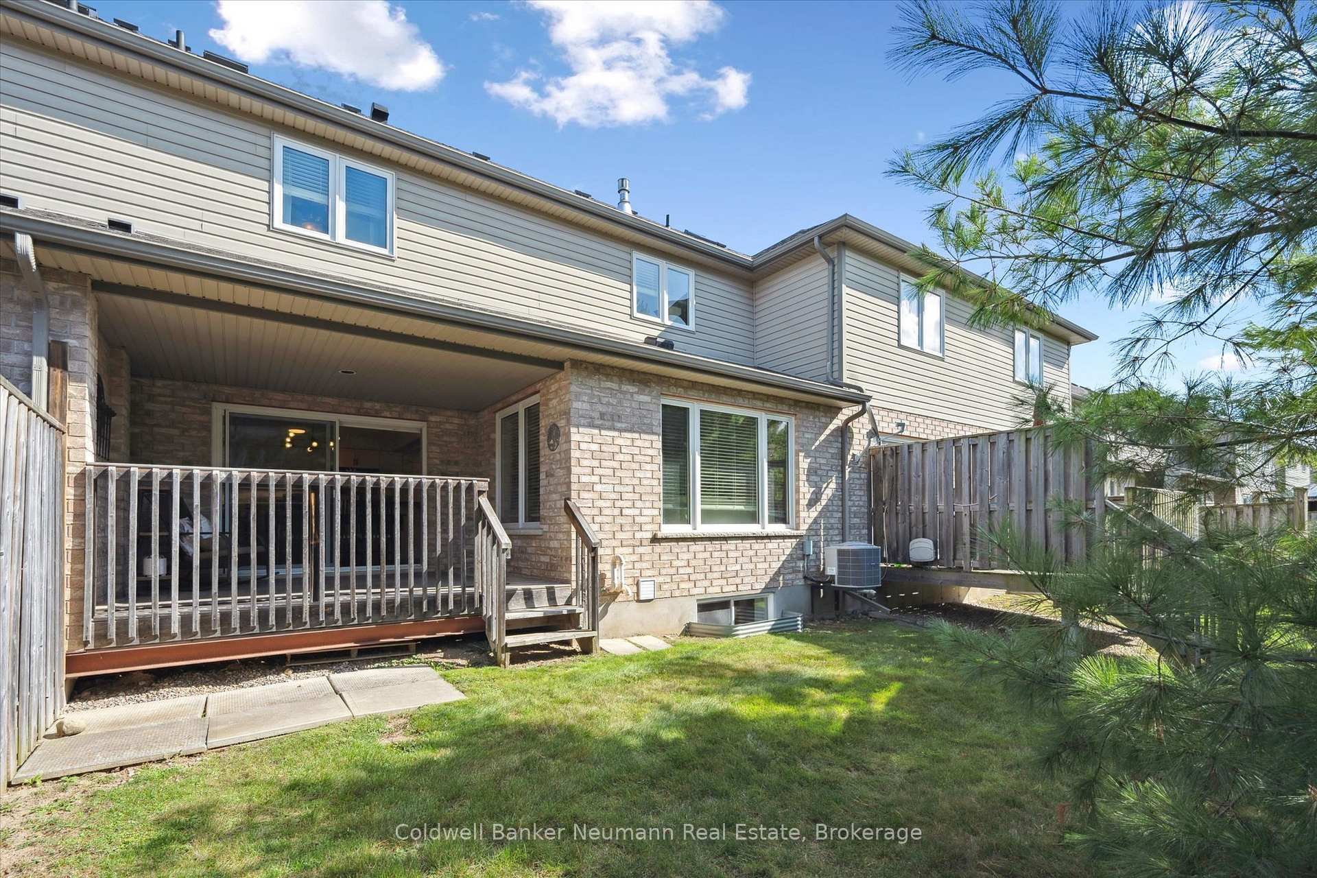Photo 32 of Unit 5, 255 Summerfield Drive, Guelph, Pineridge/Westminster Woods — HOMEH