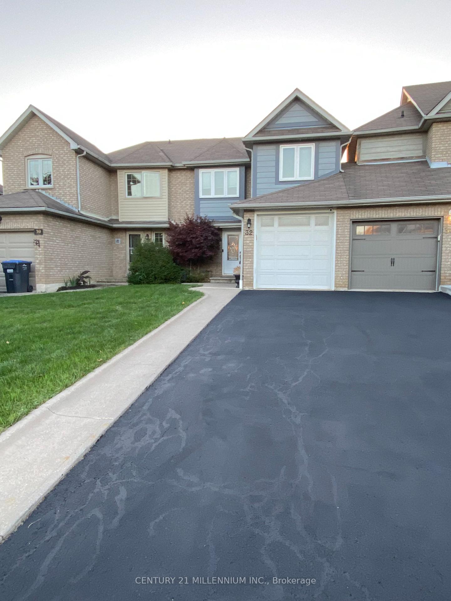 Front of 32 Gardenia Way