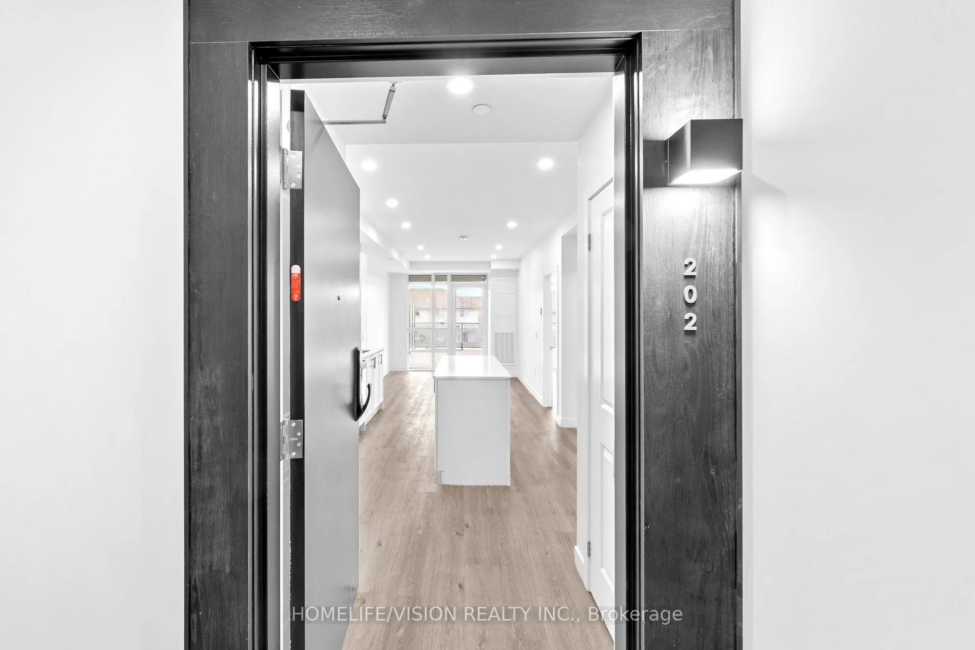 Photo 4 of Unit 202, 461 Green Road, Hamilton, Lakeshore — HOMEH