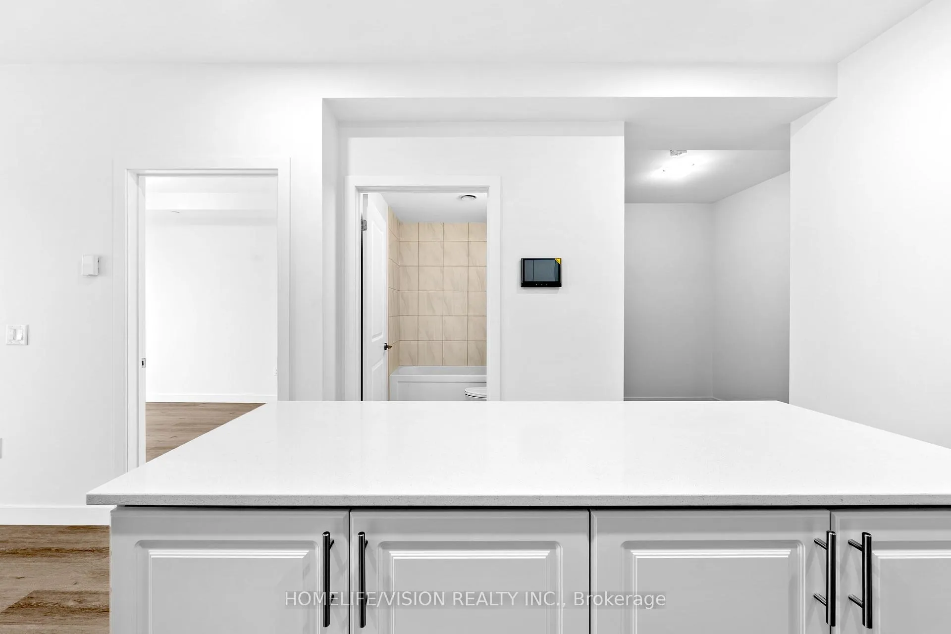 Photo 8 of Unit 202, 461 Green Road, Hamilton, Lakeshore — HOMEH