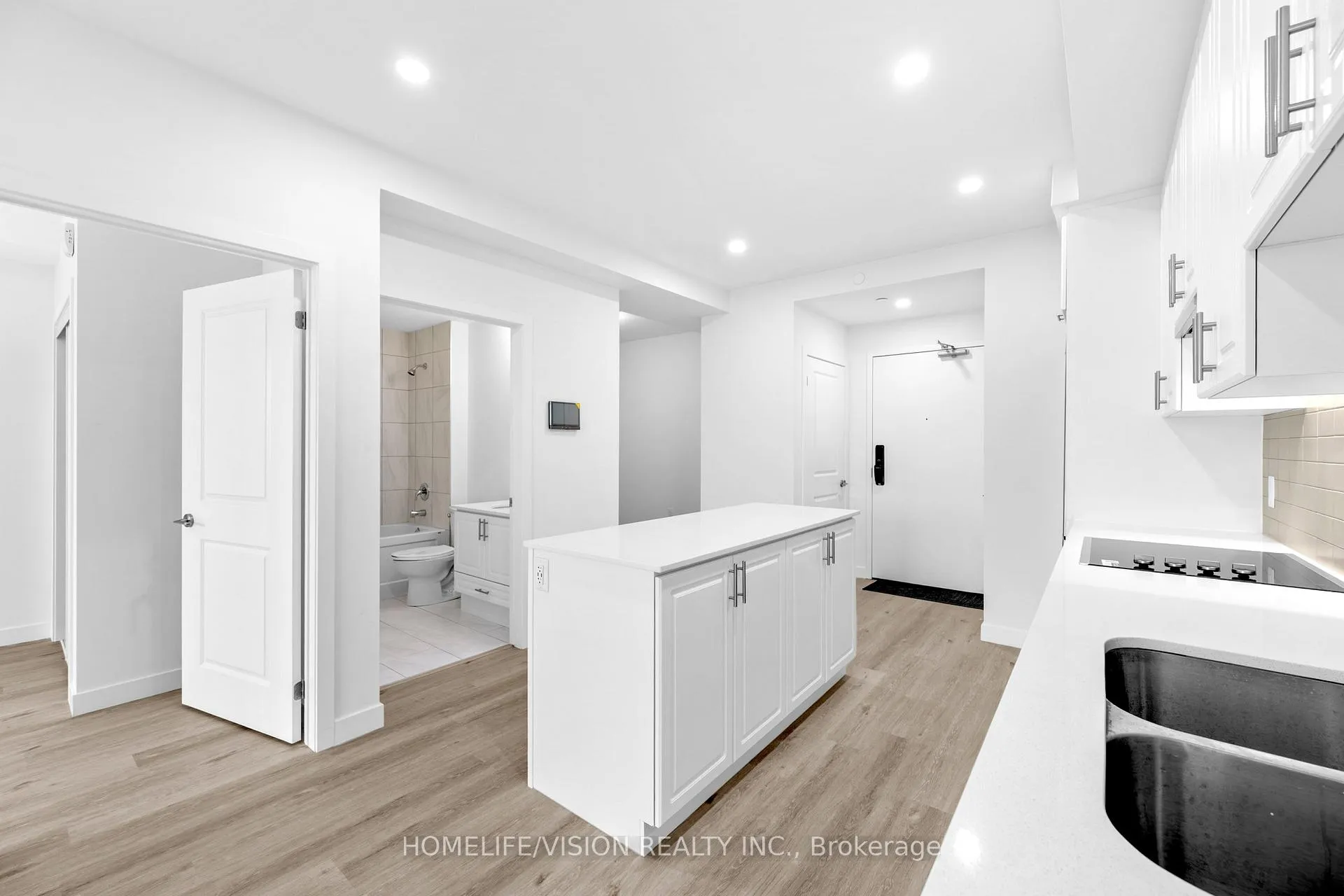 Photo 9 of Unit 202, 461 Green Road, Hamilton, Lakeshore — HOMEH