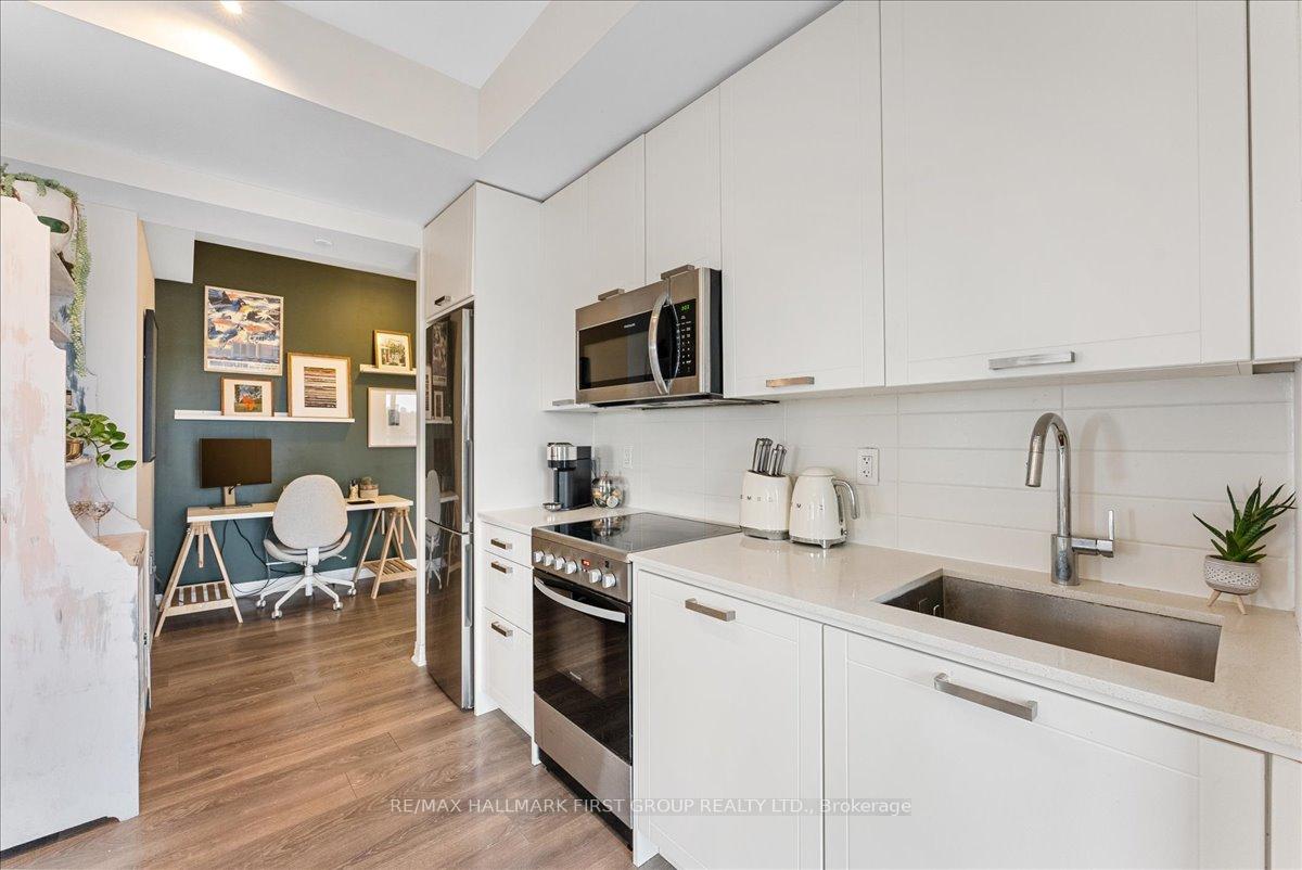 Photo 6 of Unit 604, 2301 Danforth Avenue, Toronto, East End-Danforth — HOMEH