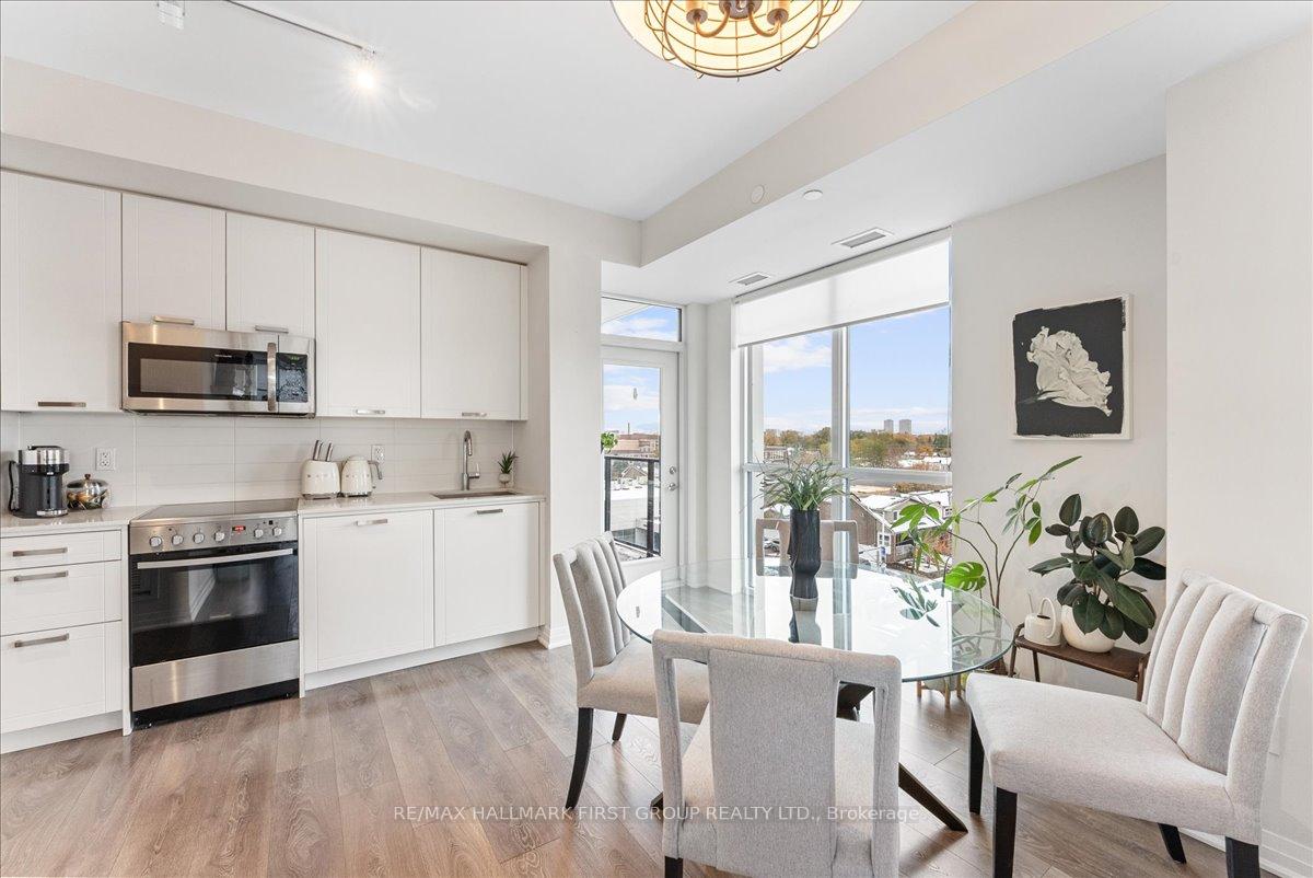 Photo 8 of Unit 604, 2301 Danforth Avenue, Toronto, East End-Danforth — HOMEH