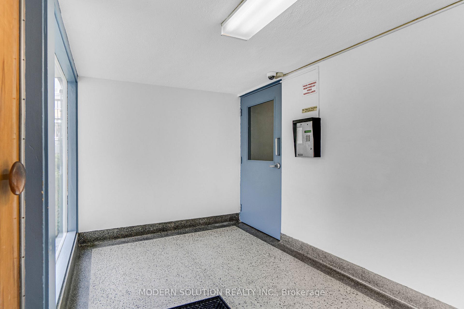 Photo 4 of Unit 104, 59 Neptune Drive, Toronto, Englemount-Lawrence — HOMEH