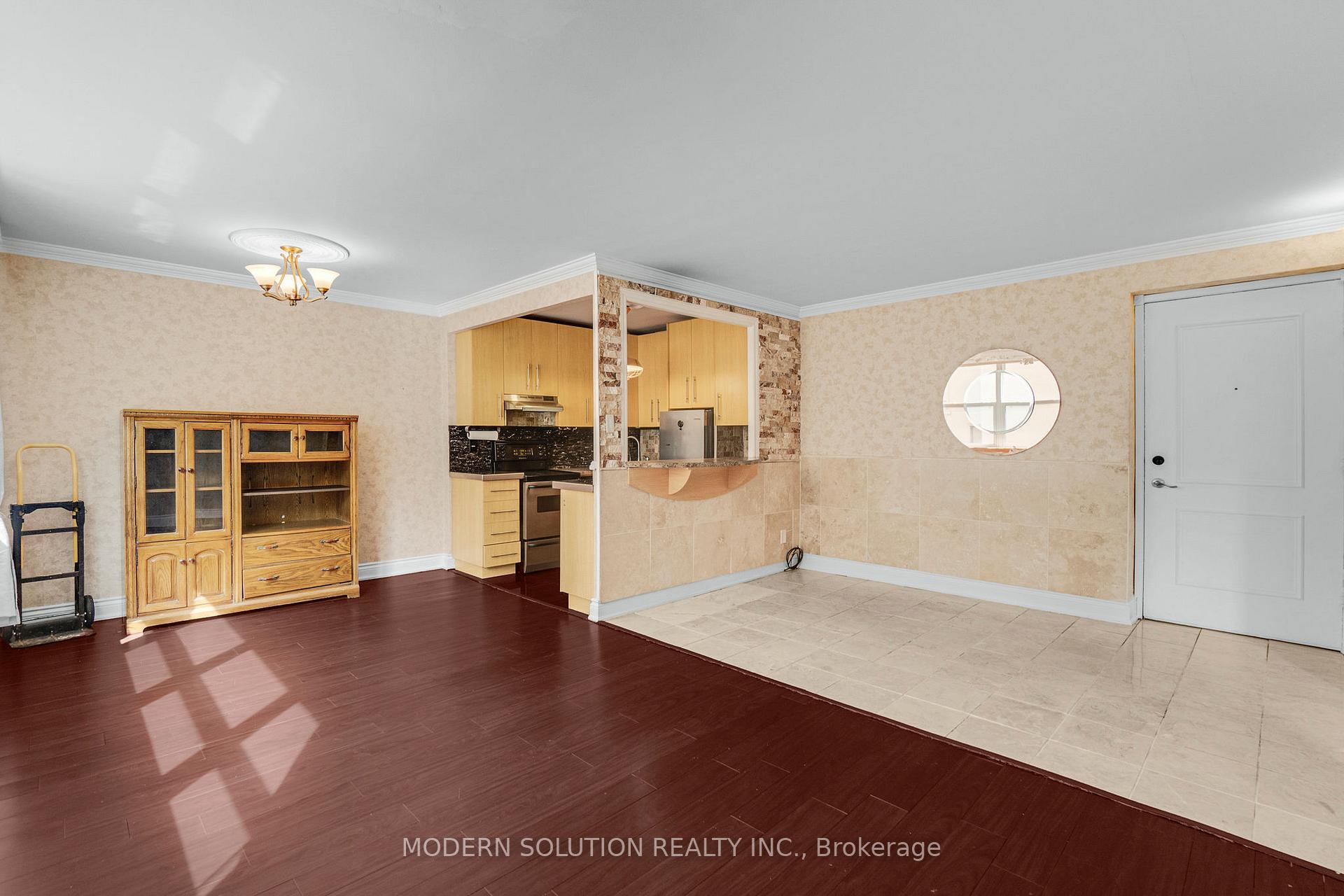 Photo 8 of Unit 104, 59 Neptune Drive, Toronto, Englemount-Lawrence — HOMEH
