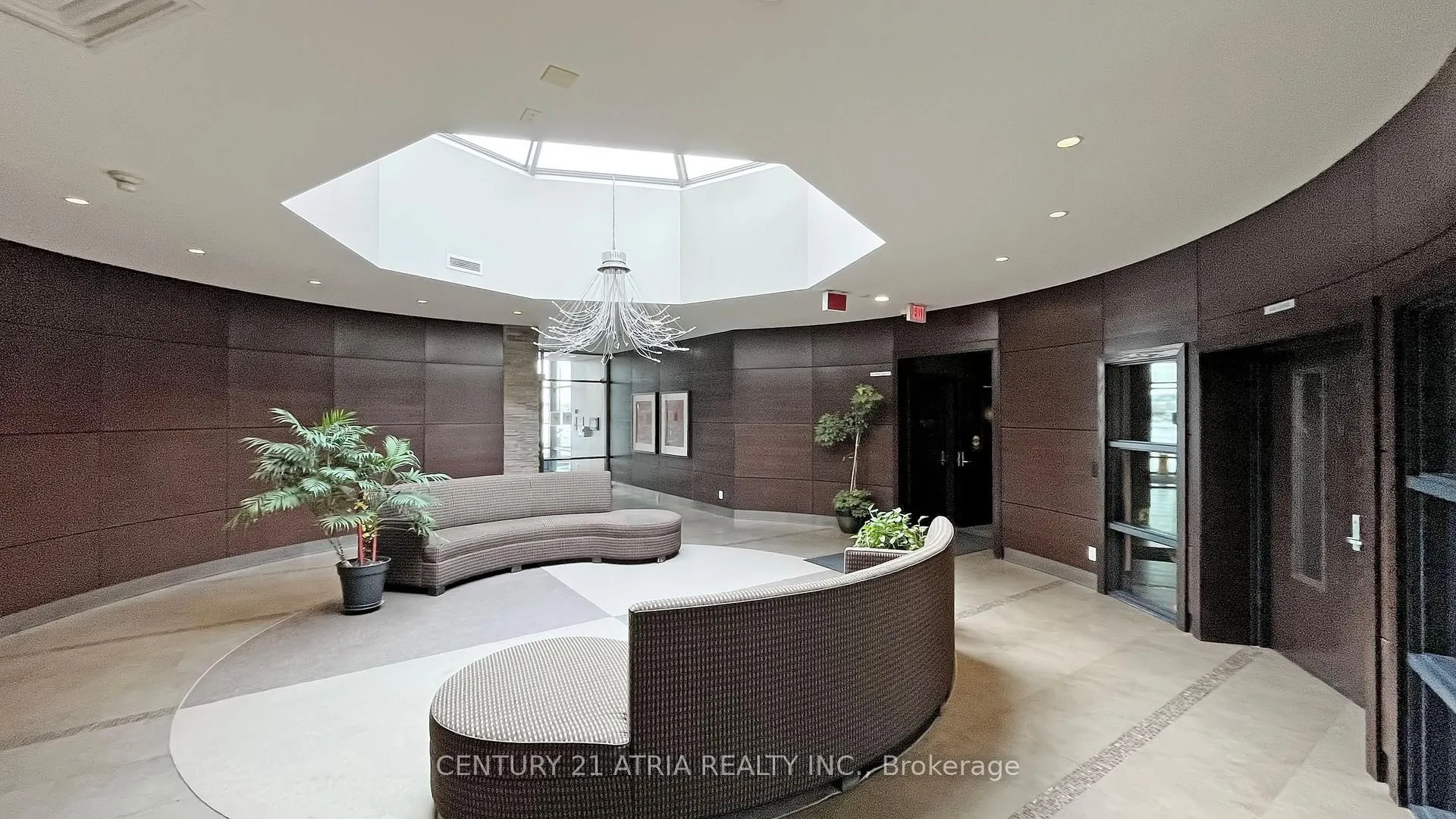 Photo 4 of Unit 311D, 57 Upper Duke Crescent, Markham, Unionville — HOMEH