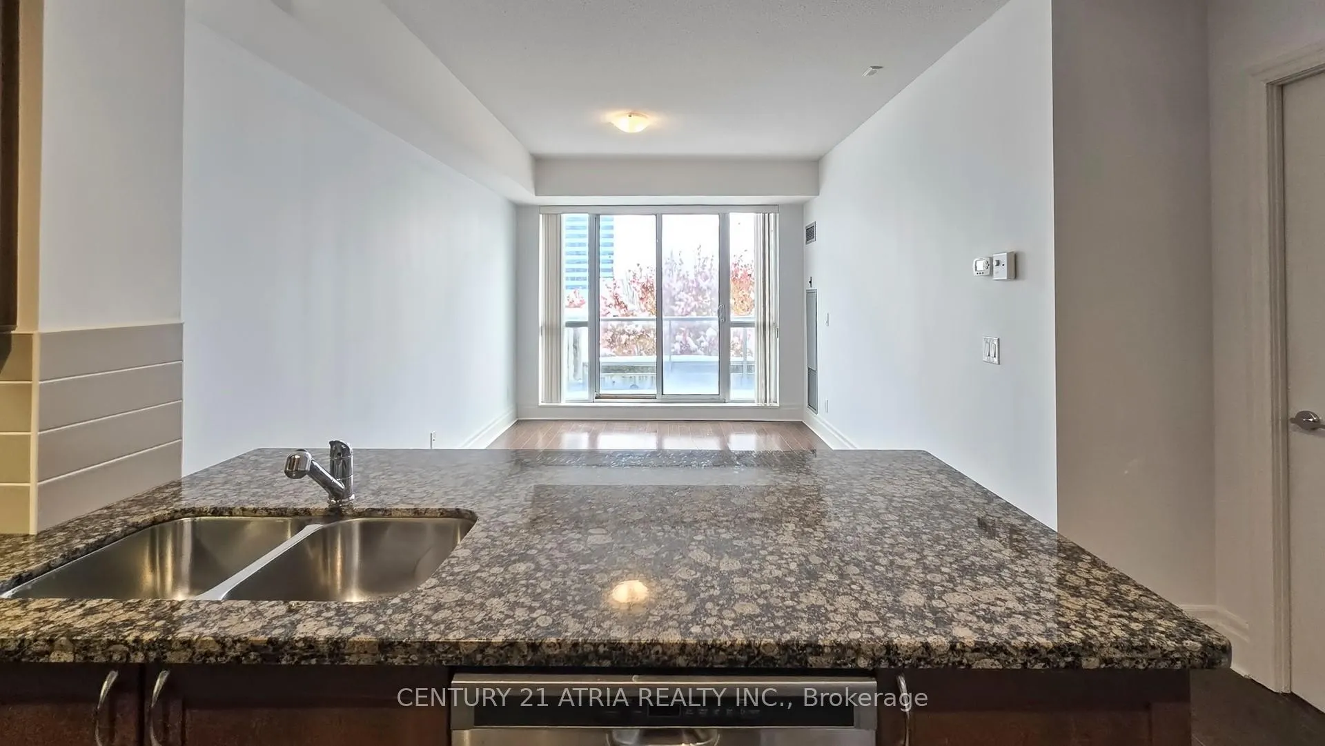 Photo 22 of Unit 311D, 57 Upper Duke Crescent, Markham, Unionville — HOMEH