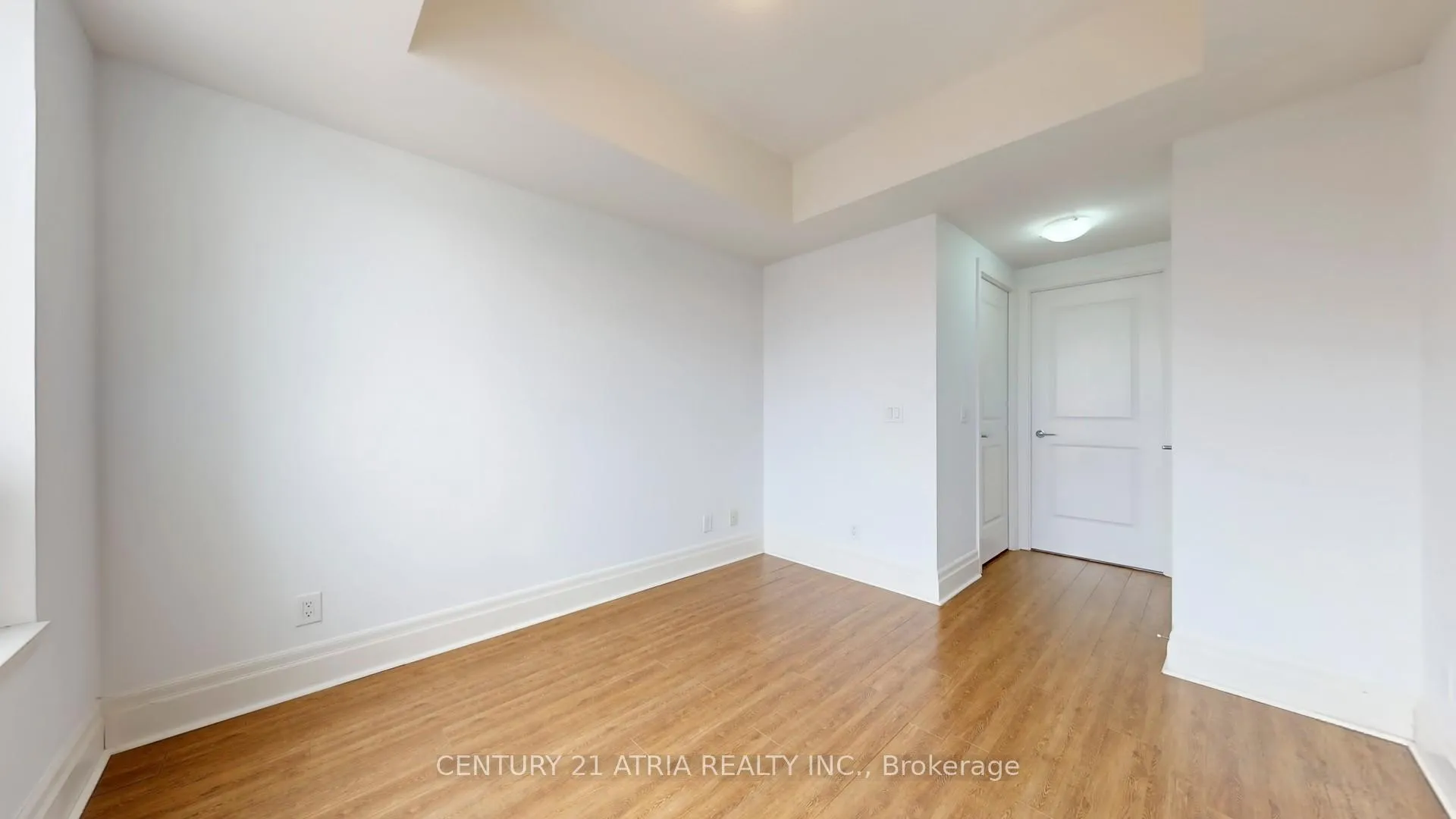 Photo 28 of Unit 311D, 57 Upper Duke Crescent, Markham, Unionville — HOMEH