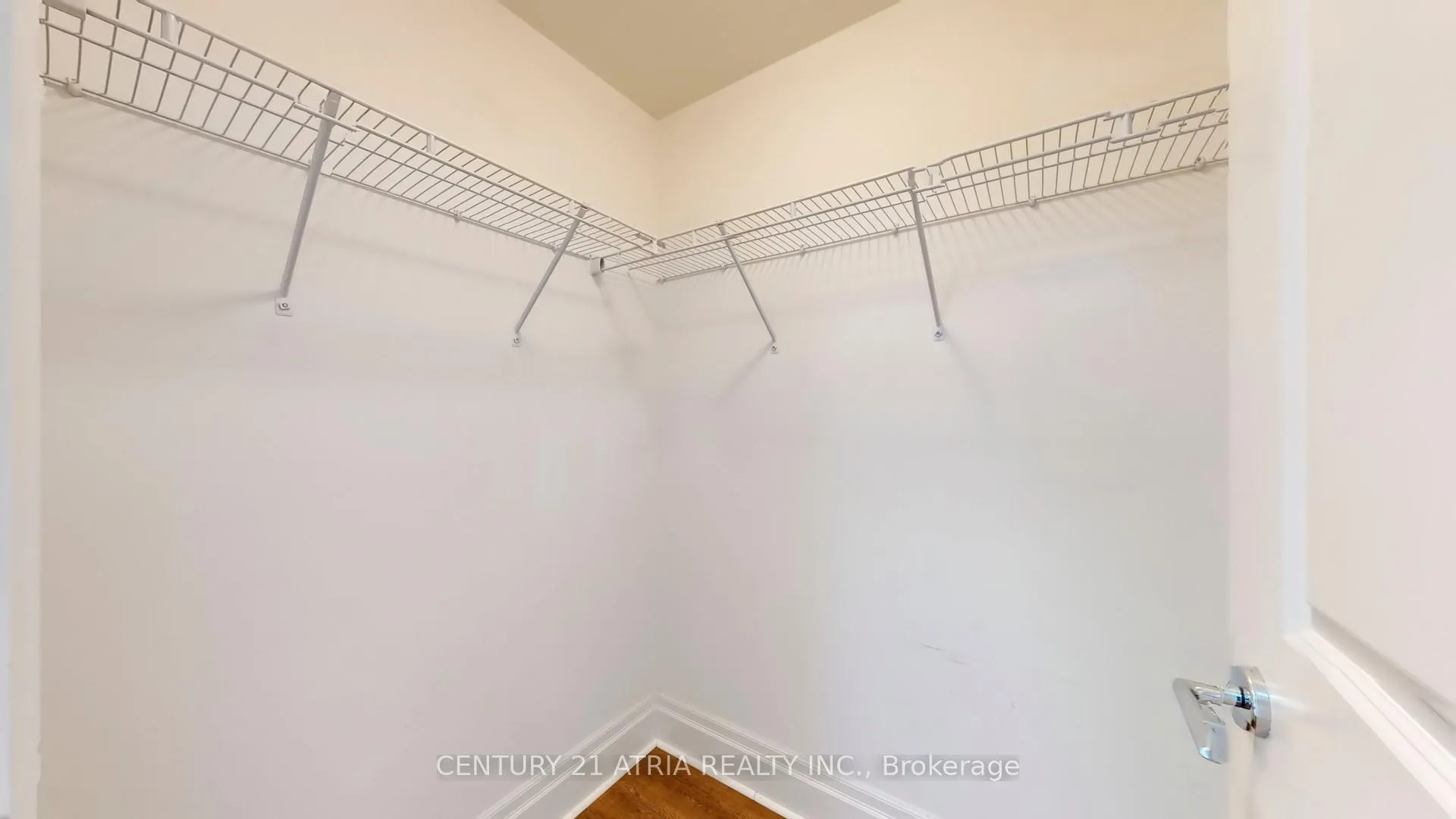 Photo 29 of Unit 311D, 57 Upper Duke Crescent, Markham, Unionville — HOMEH