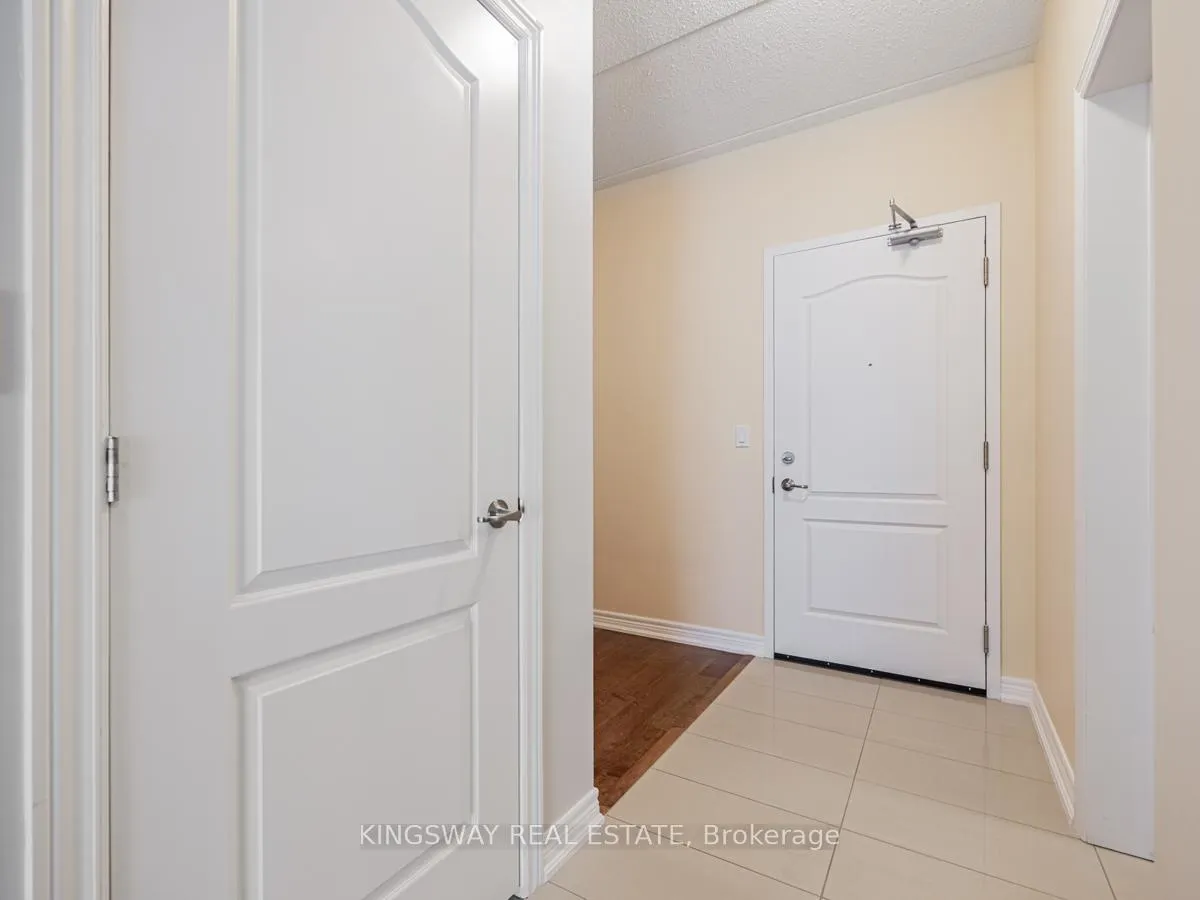 Photo 5 of Unit 401, 1421 Costigan Road, Milton, Clarke — HOMEH
