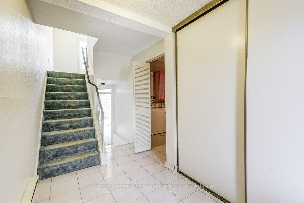 Photo 4 of Unit 23, 1250 Limeridge Road E, Hamilton, Trenholme — HOMEH