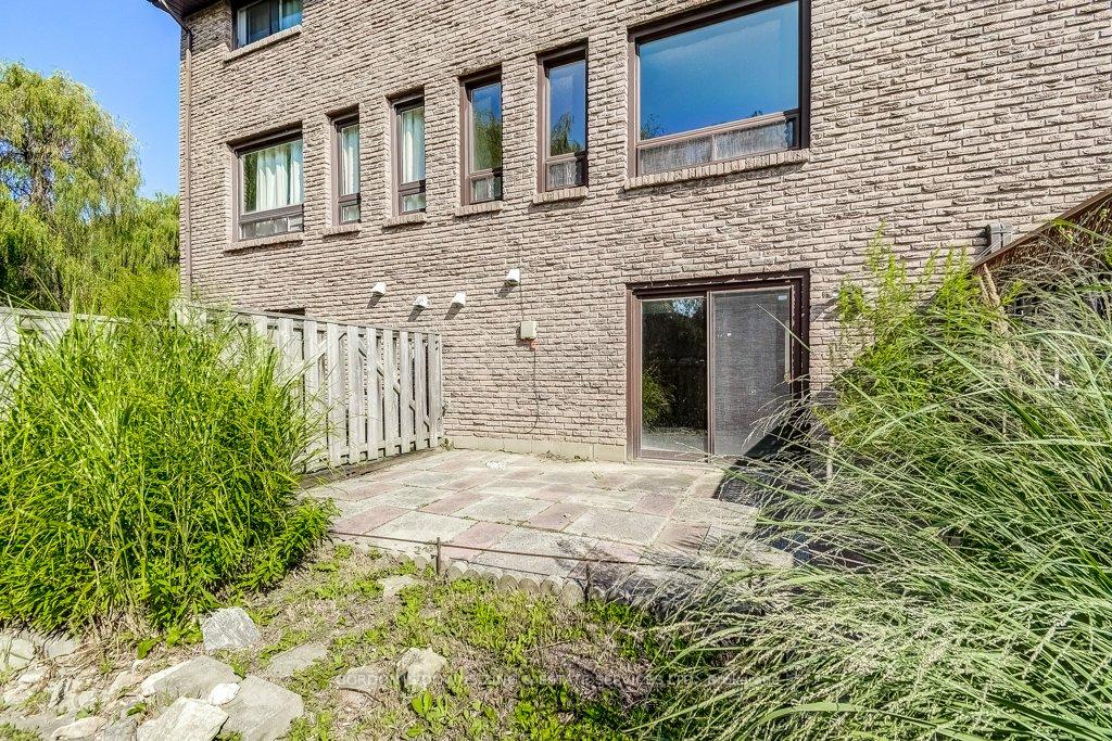 Photo 42 of Unit 23, 1250 Limeridge Road E, Hamilton, Trenholme — HOMEH