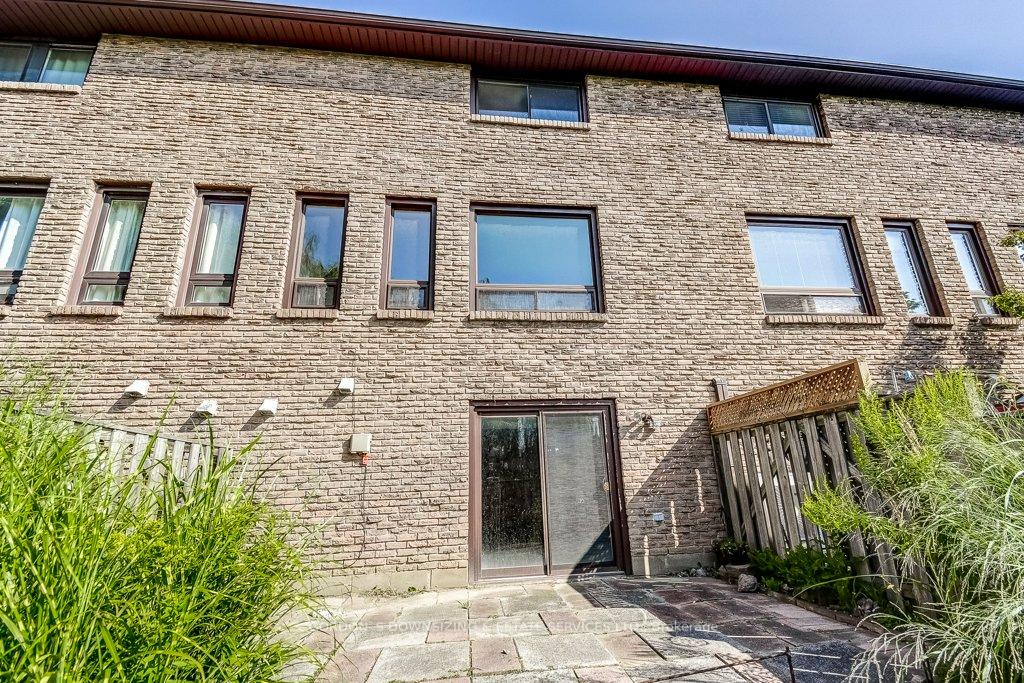 Photo 43 of Unit 23, 1250 Limeridge Road E, Hamilton, Trenholme — HOMEH