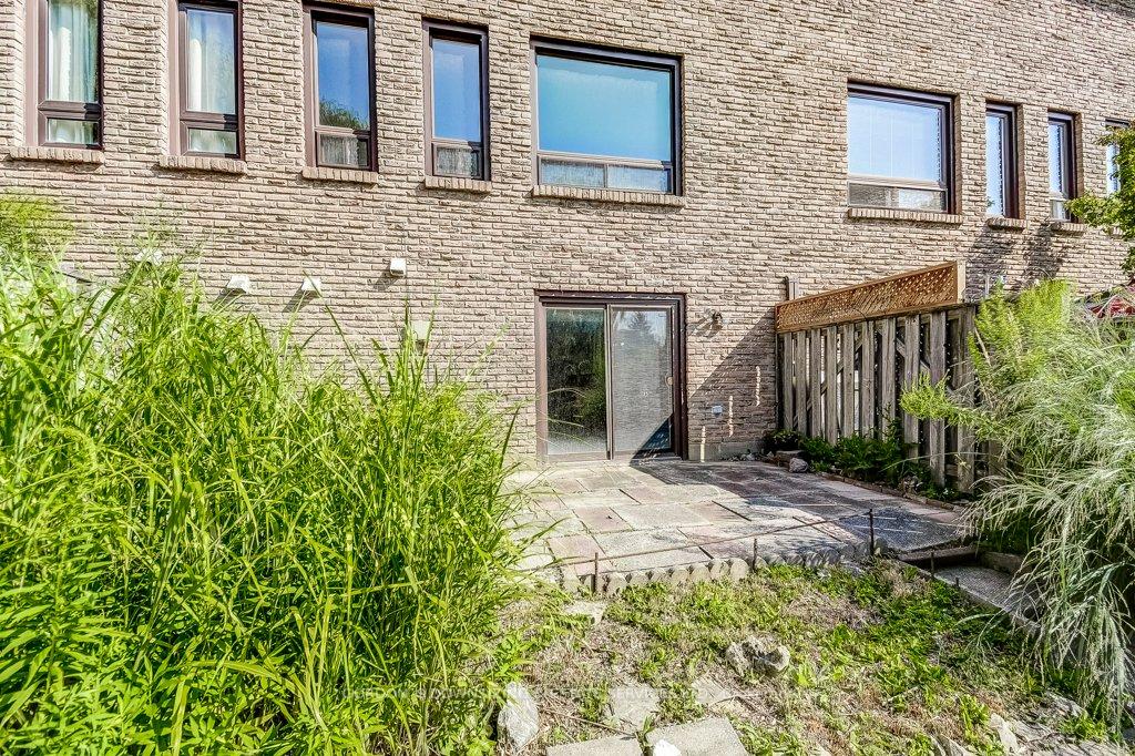 Photo 44 of Unit 23, 1250 Limeridge Road E, Hamilton, Trenholme — HOMEH