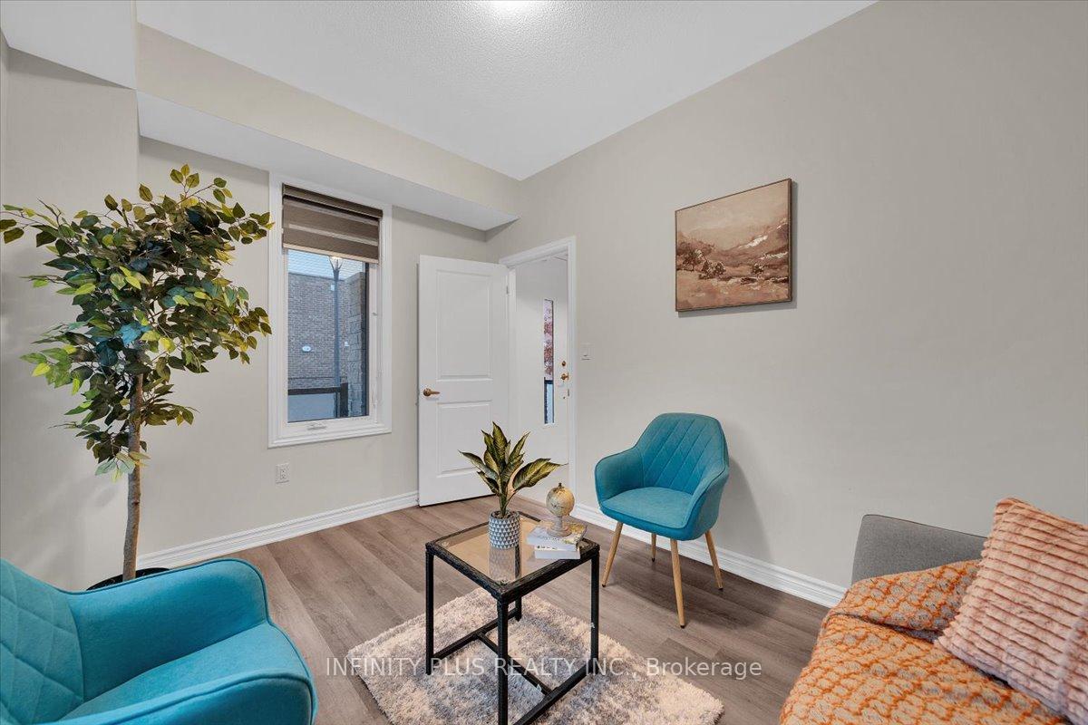 Photo 5 of Unit 301, 1034 Reflection Place, Pickering, Rural Pickering — HOMEH