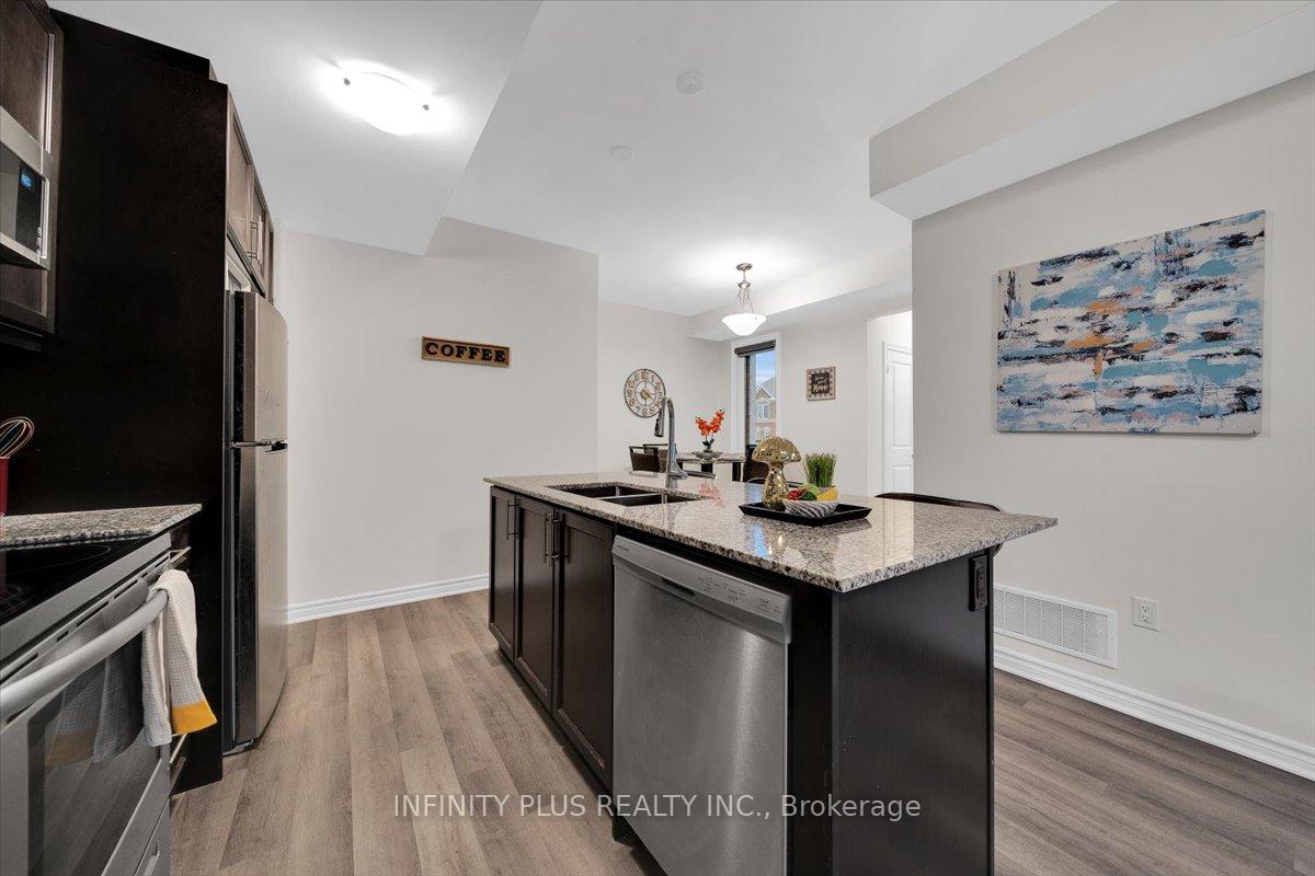 Photo 13 of Unit 301, 1034 Reflection Place, Pickering, Rural Pickering — HOMEH