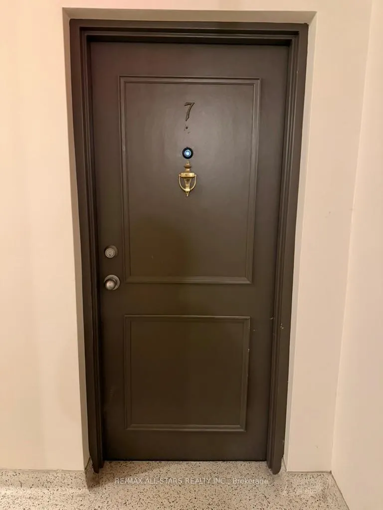 Photo 3 of Unit 7, 73 Albert Street, Uxbridge — HOMEH
