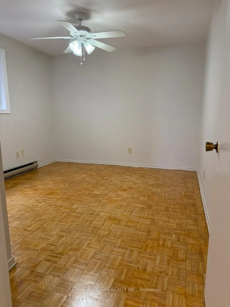 Photo 11 of Unit 7, 73 Albert Street, Uxbridge — HOMEH