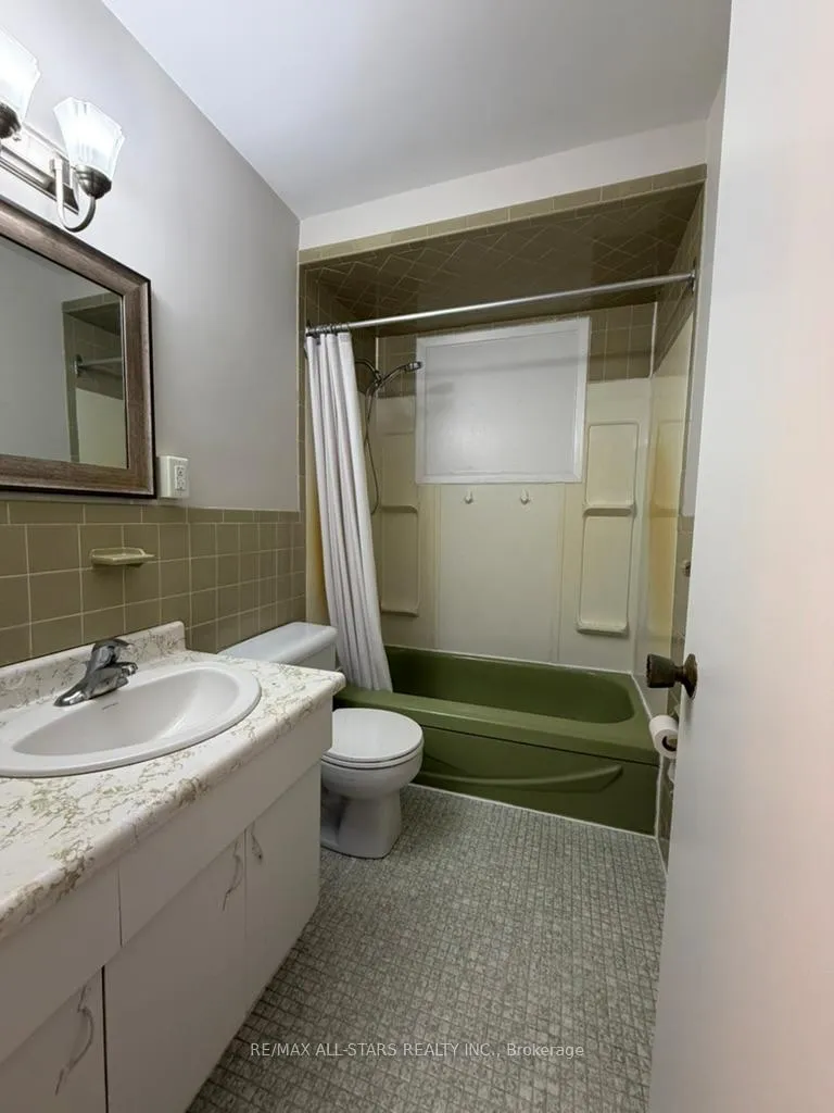 Photo 13 of Unit 7, 73 Albert Street, Uxbridge — HOMEH