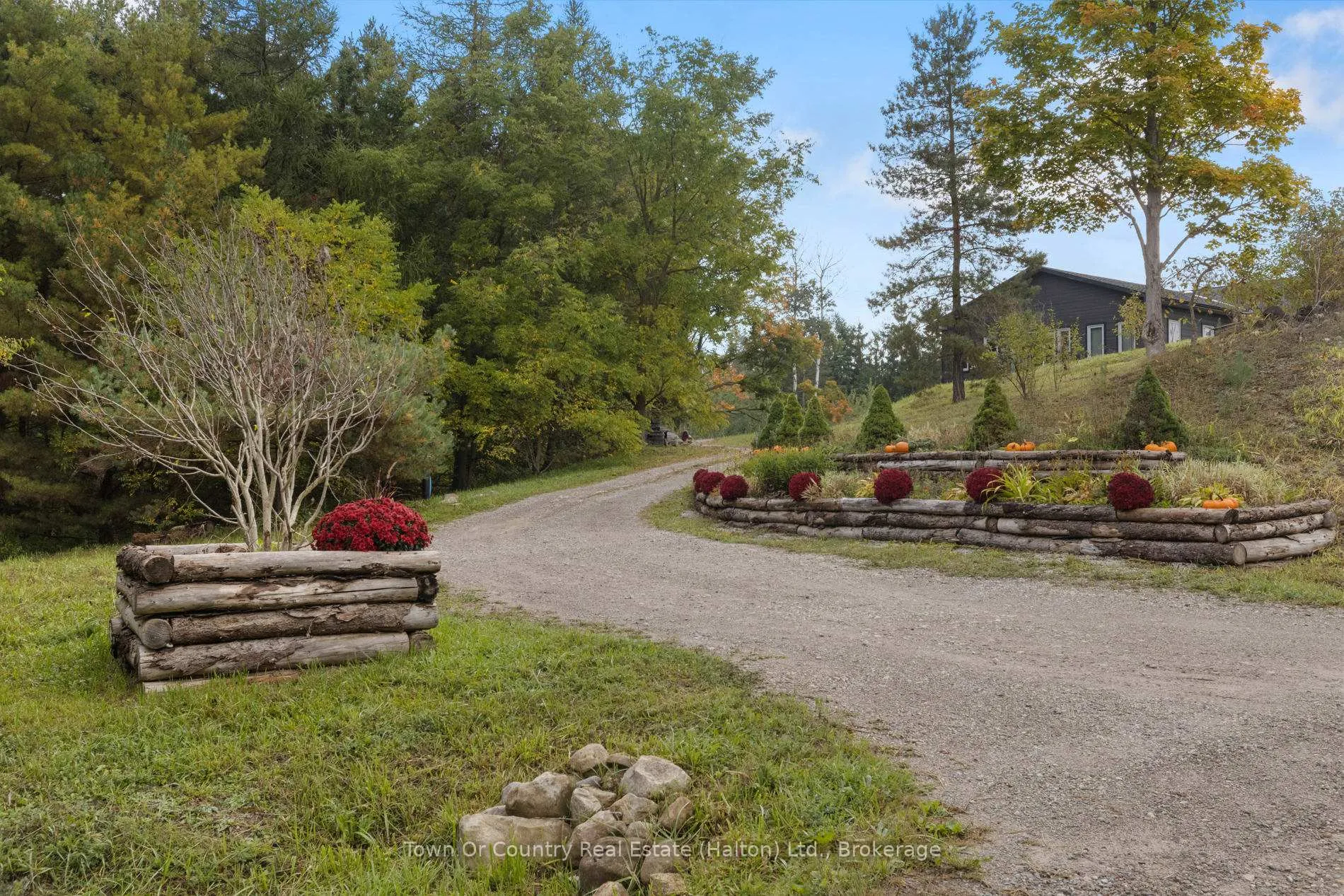 Photo 8 of 5041 Third Line, Erin, Rural Erin — HOMEH