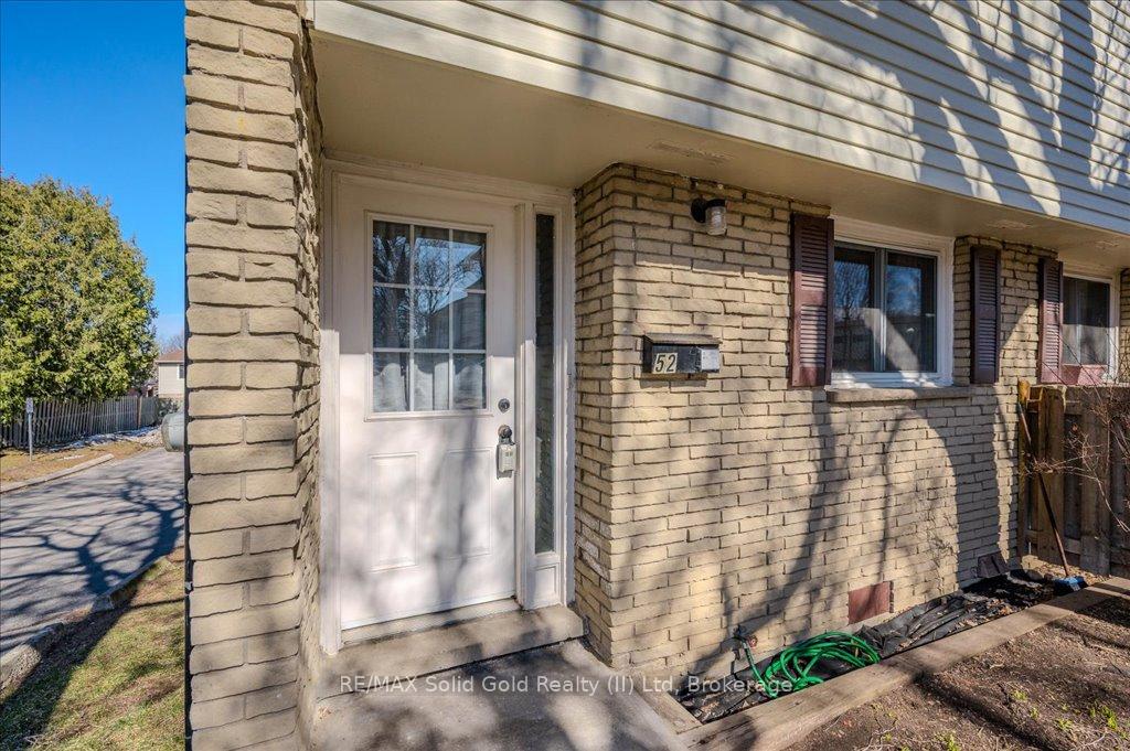 Photo 6 of Unit 52, 211 Veronica Drive, Kitchener — HOMEH