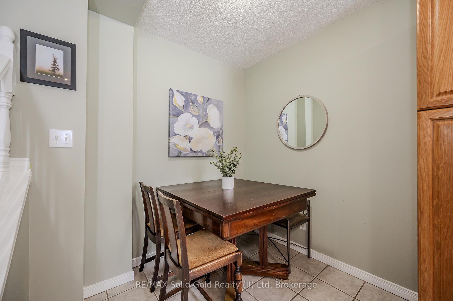Photo 14 of Unit 52, 211 Veronica Drive, Kitchener — HOMEH