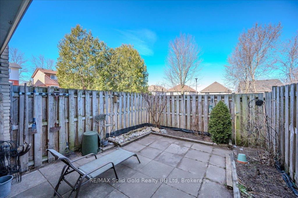 Photo 40 of Unit 52, 211 Veronica Drive, Kitchener — HOMEH