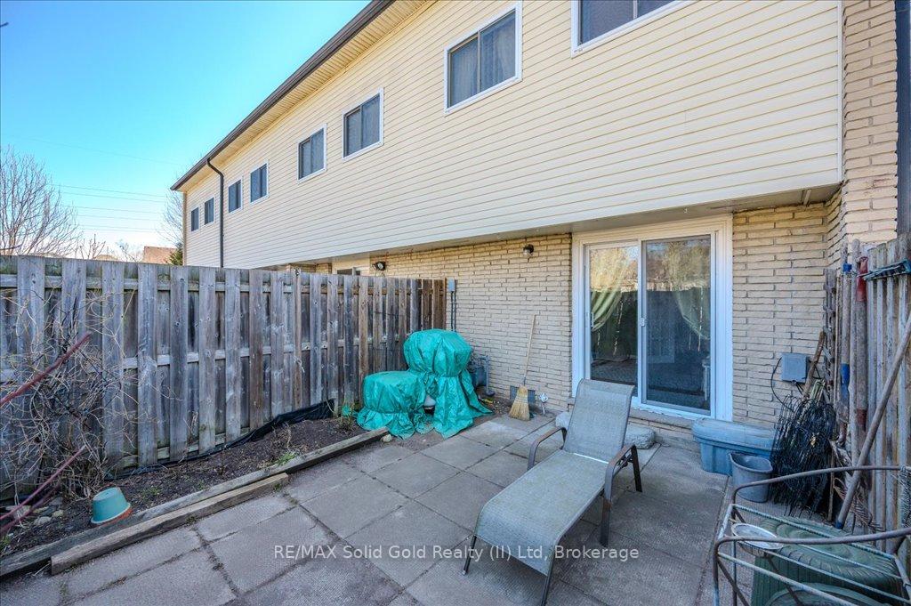 Photo 42 of Unit 52, 211 Veronica Drive, Kitchener — HOMEH